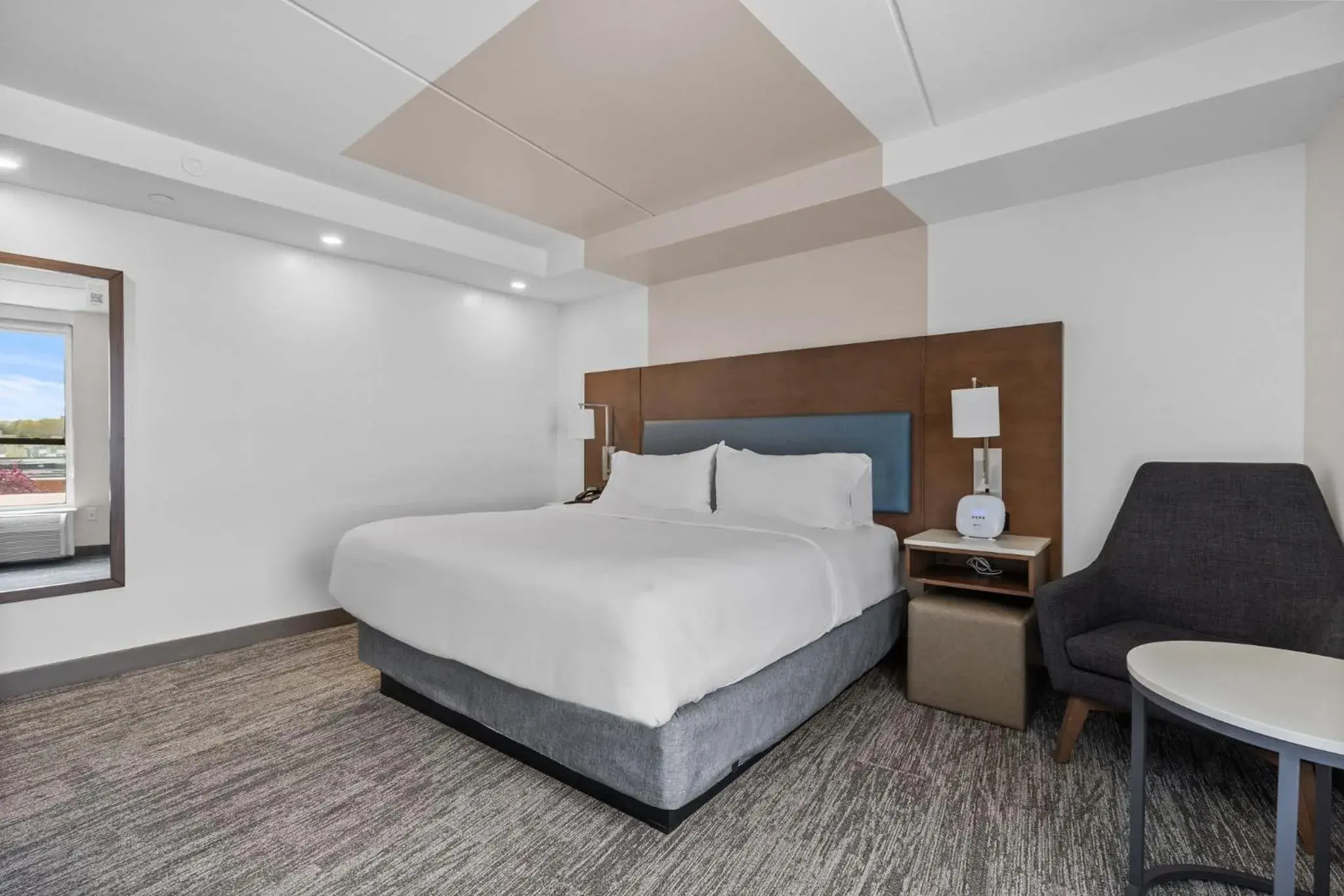 Standard King Room in EVEN Hotel Manchester Airport by IHG Standard King Room in EVEN Hotel Manchester Airport by IHG