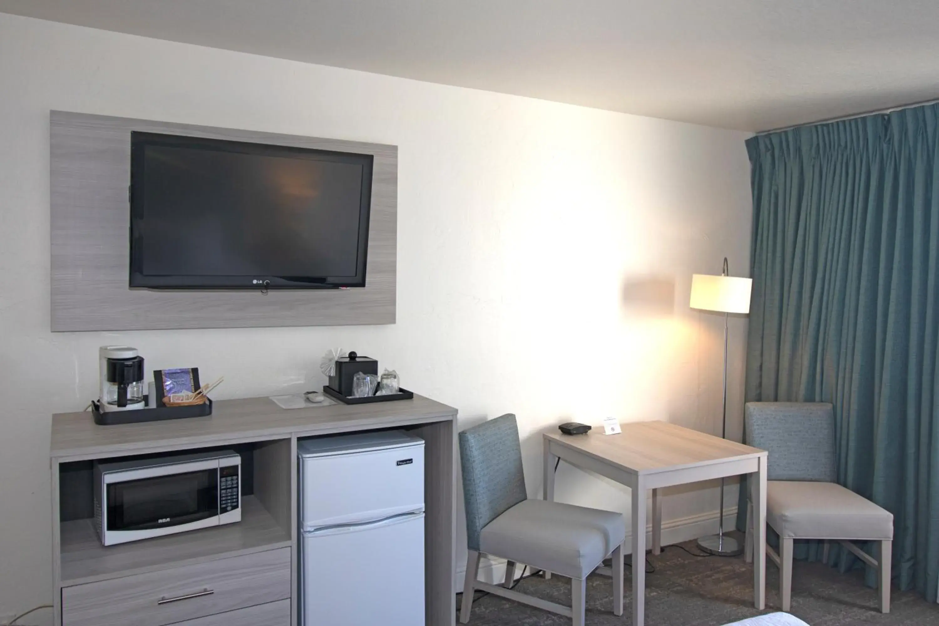 King Room with Ocean View in Hotel La Serena King Room with Ocean View in Hotel La Serena