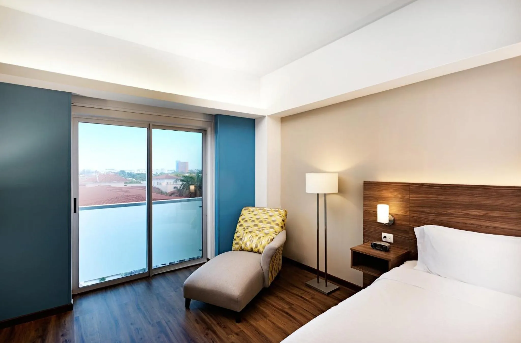 Photo of the whole room, Bed in Holiday Inn Express Villahermosa by IHG