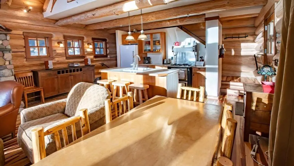 Snow Creek Cabins by Fernie Lodging Co