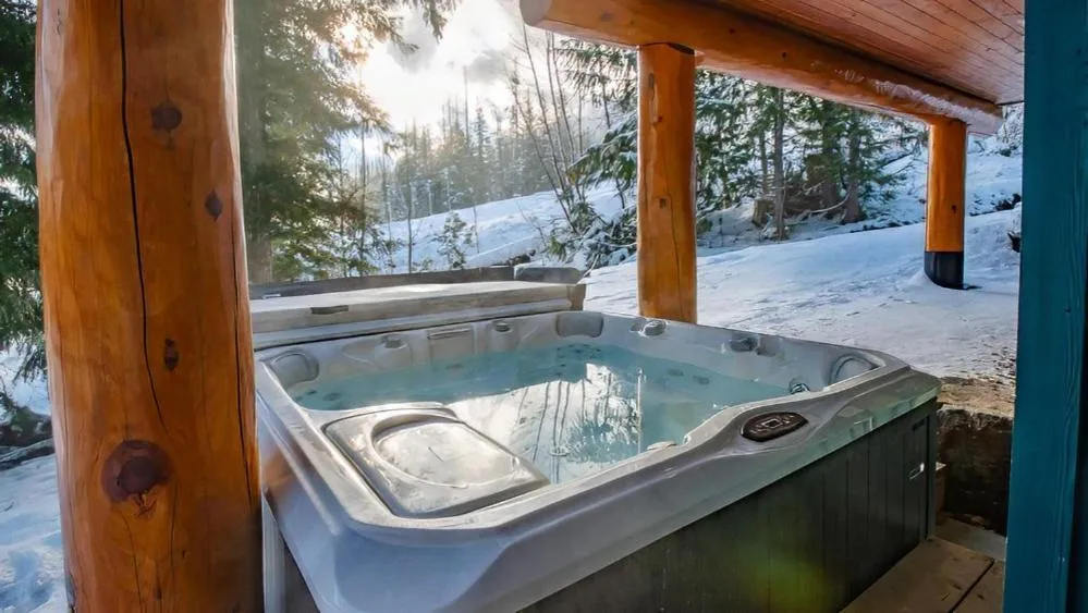 Snow Creek Cabins by Fernie Lodging Co