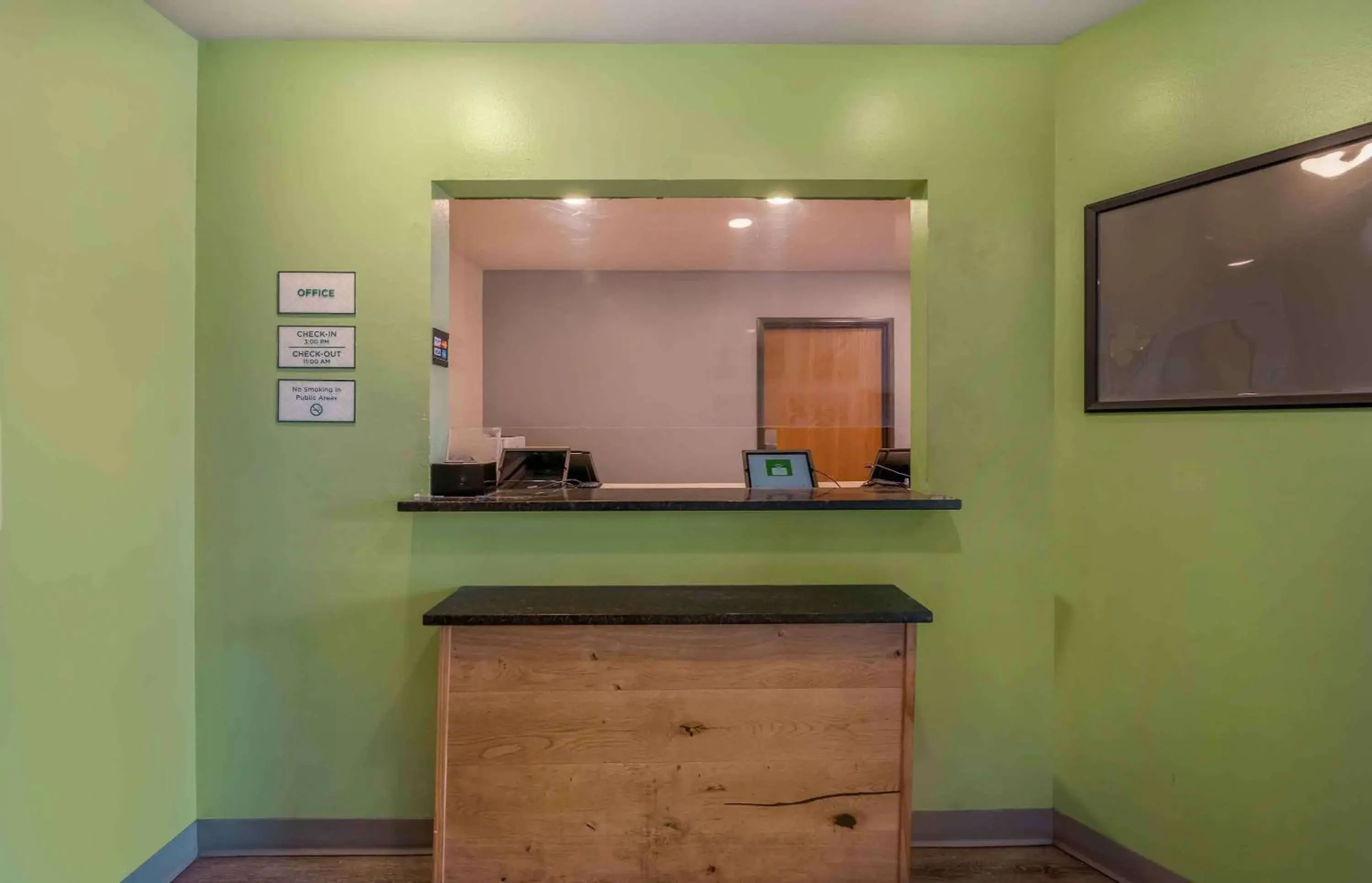 Lobby or reception in Extended Stay America Select Suites - Springdale Lobby or reception in Extended Stay America Select Suites - Springdale