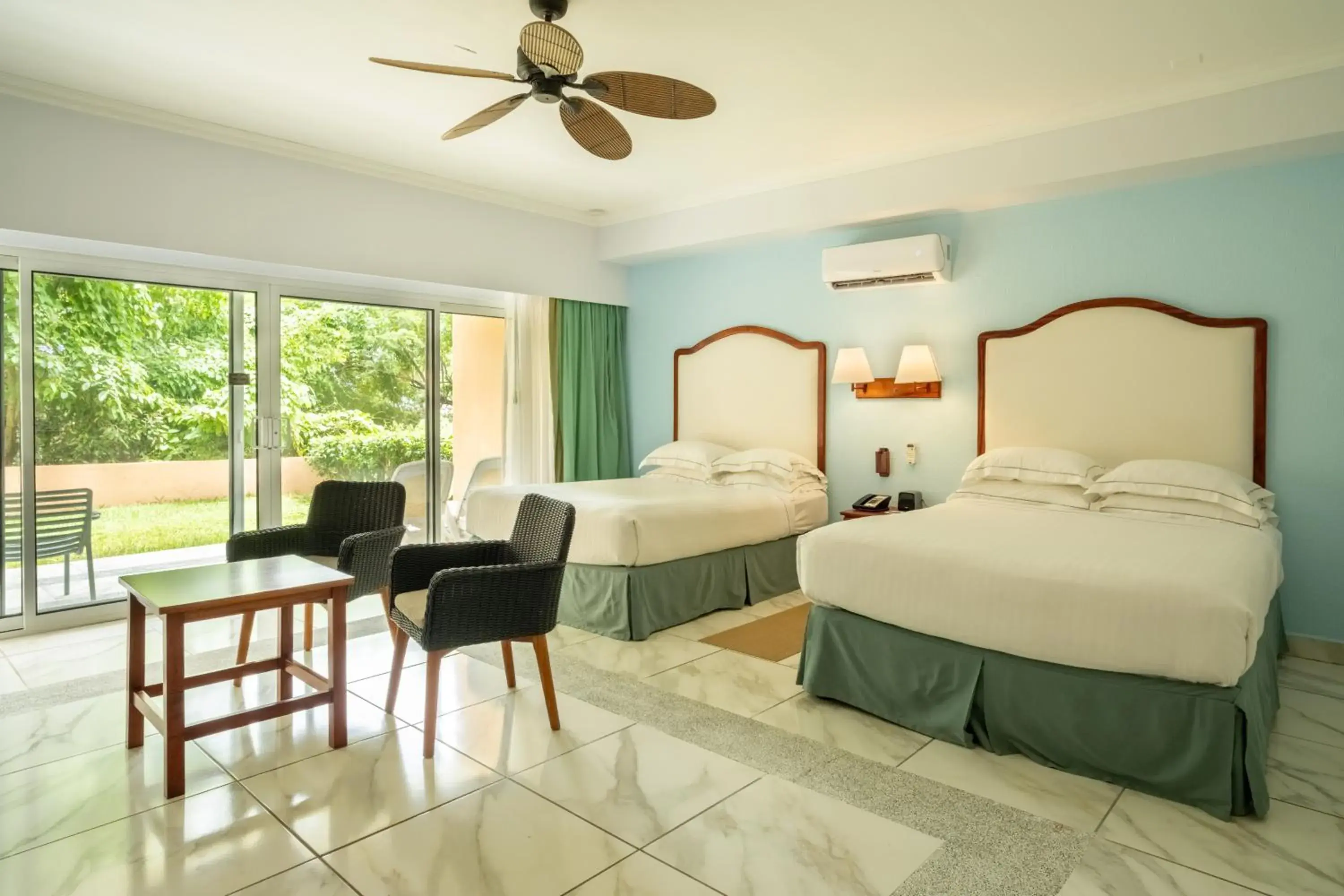 Bed in Occidental Tamarindo - All Inclusive Bed in Occidental Tamarindo - All Inclusive