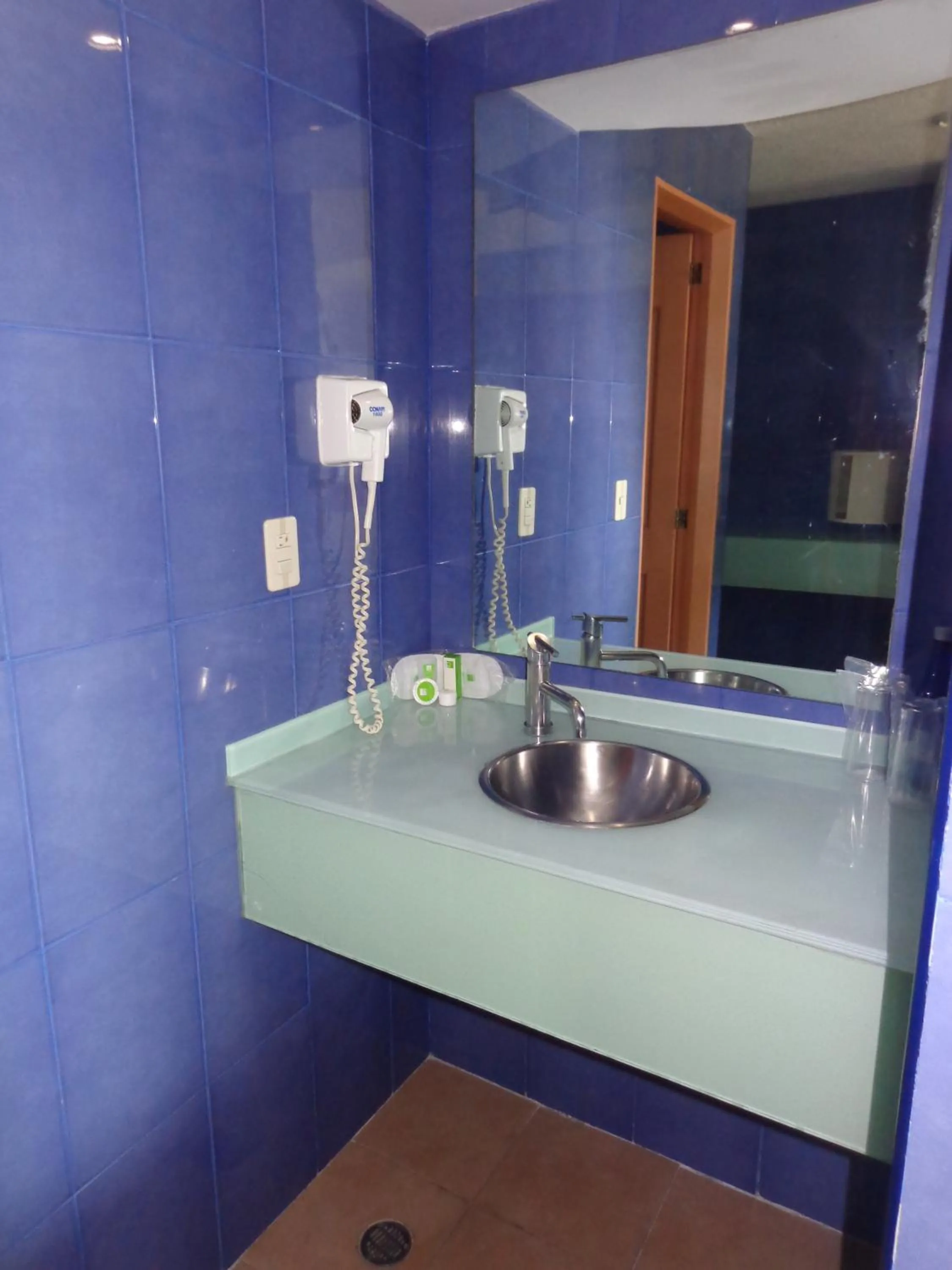 Bathroom in GS Cuernavaca Drive Inn - Adults Only