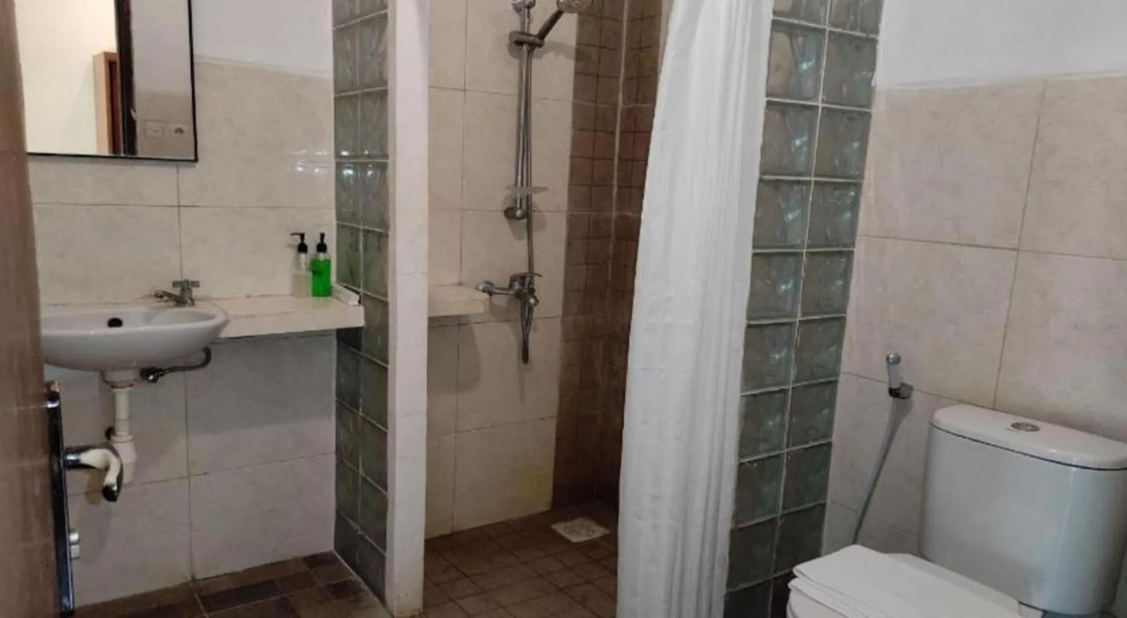 Bathroom in Villa Puri Royan Jimbaran