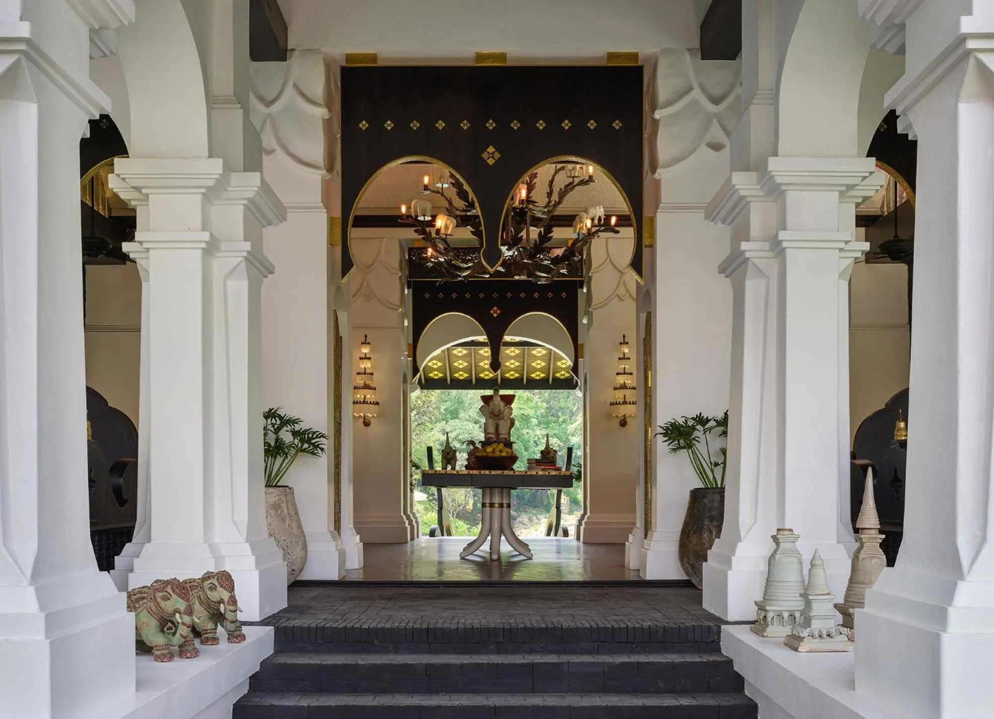 Facade/entrance in Rosewood Luang Prabang