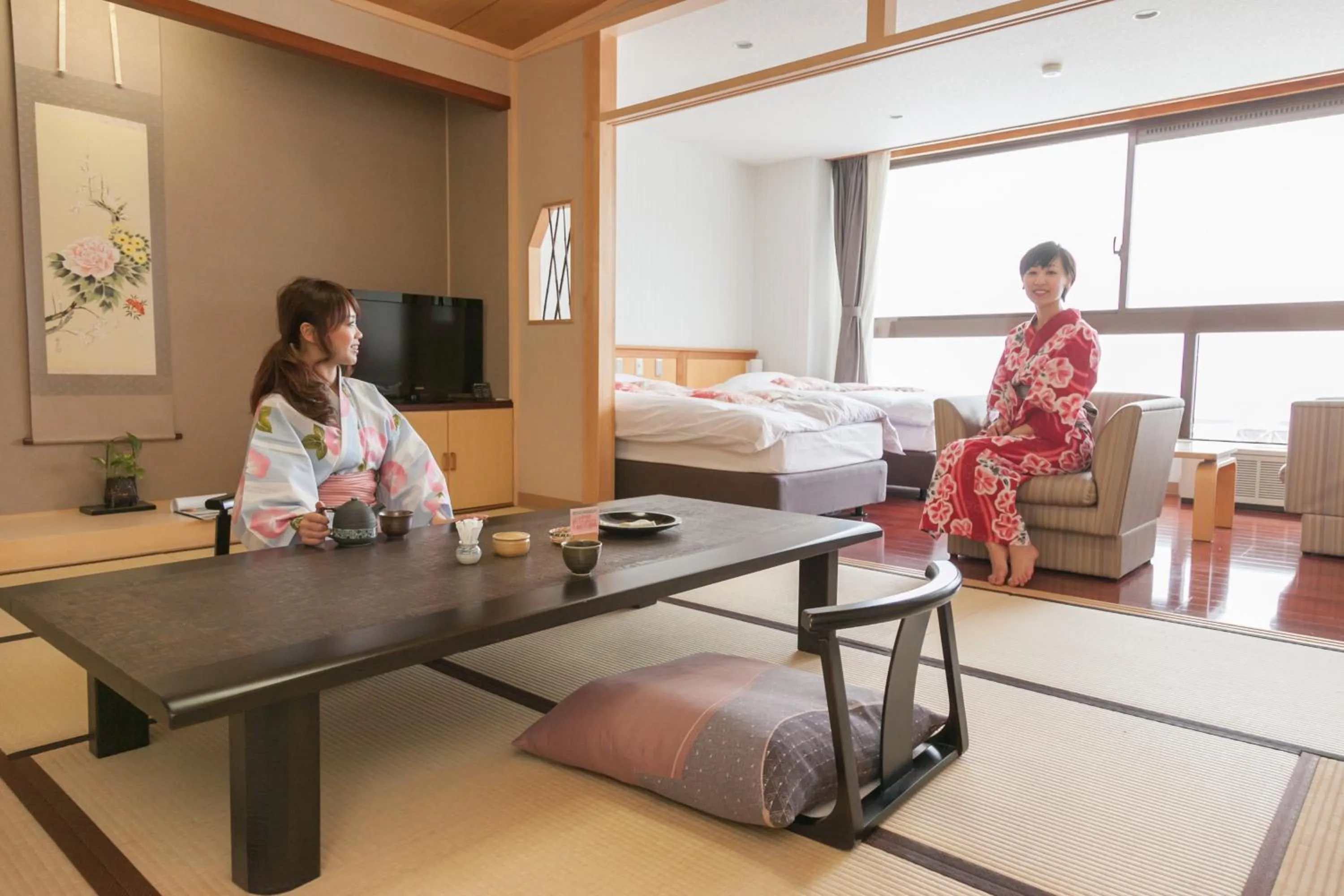 Photo of the whole room, Bed in Yuzawa Grand Hotel