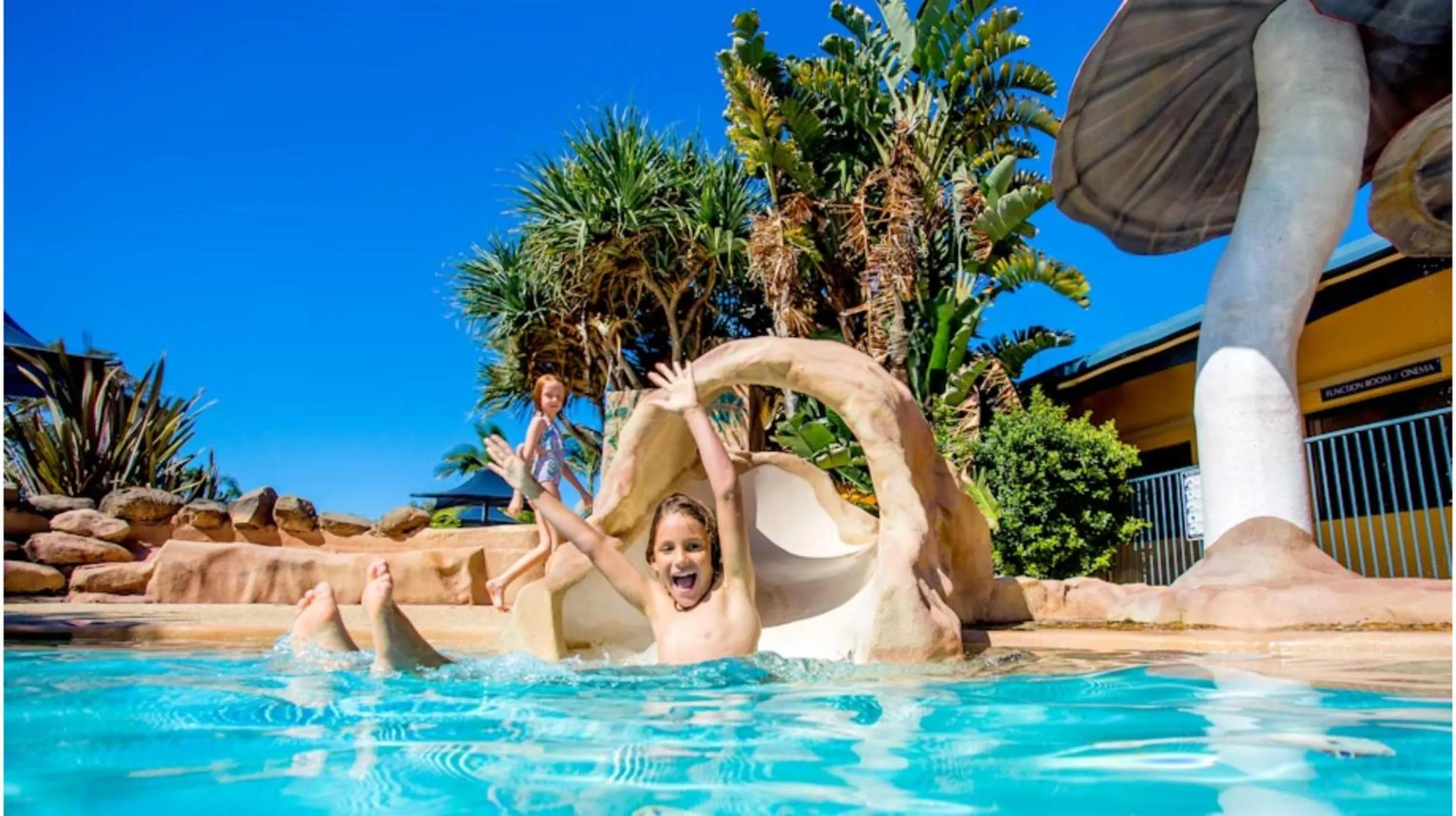 Swimming pool in Discovery Parks - Ballina