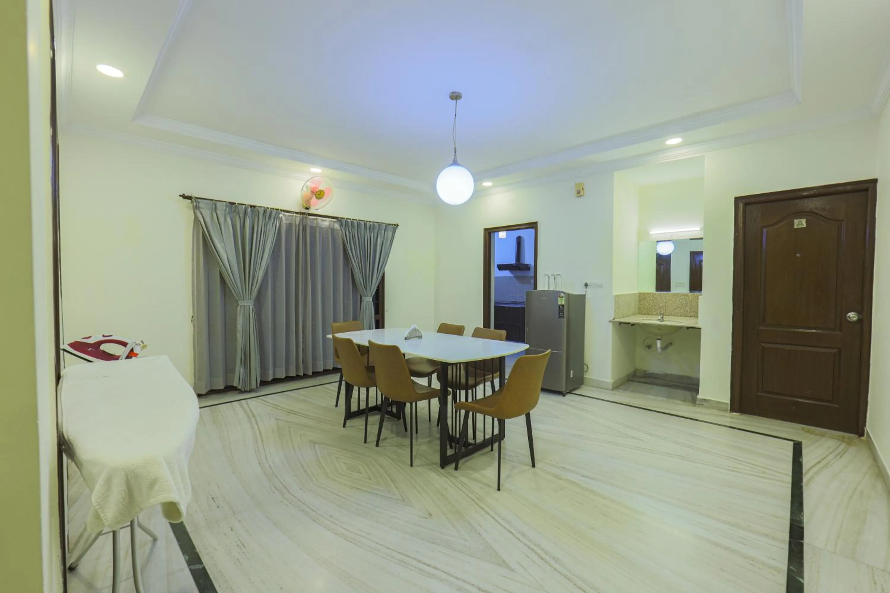 Dining area in Hotel Athome & Serviced Apartments by Deccan Serai Hotels