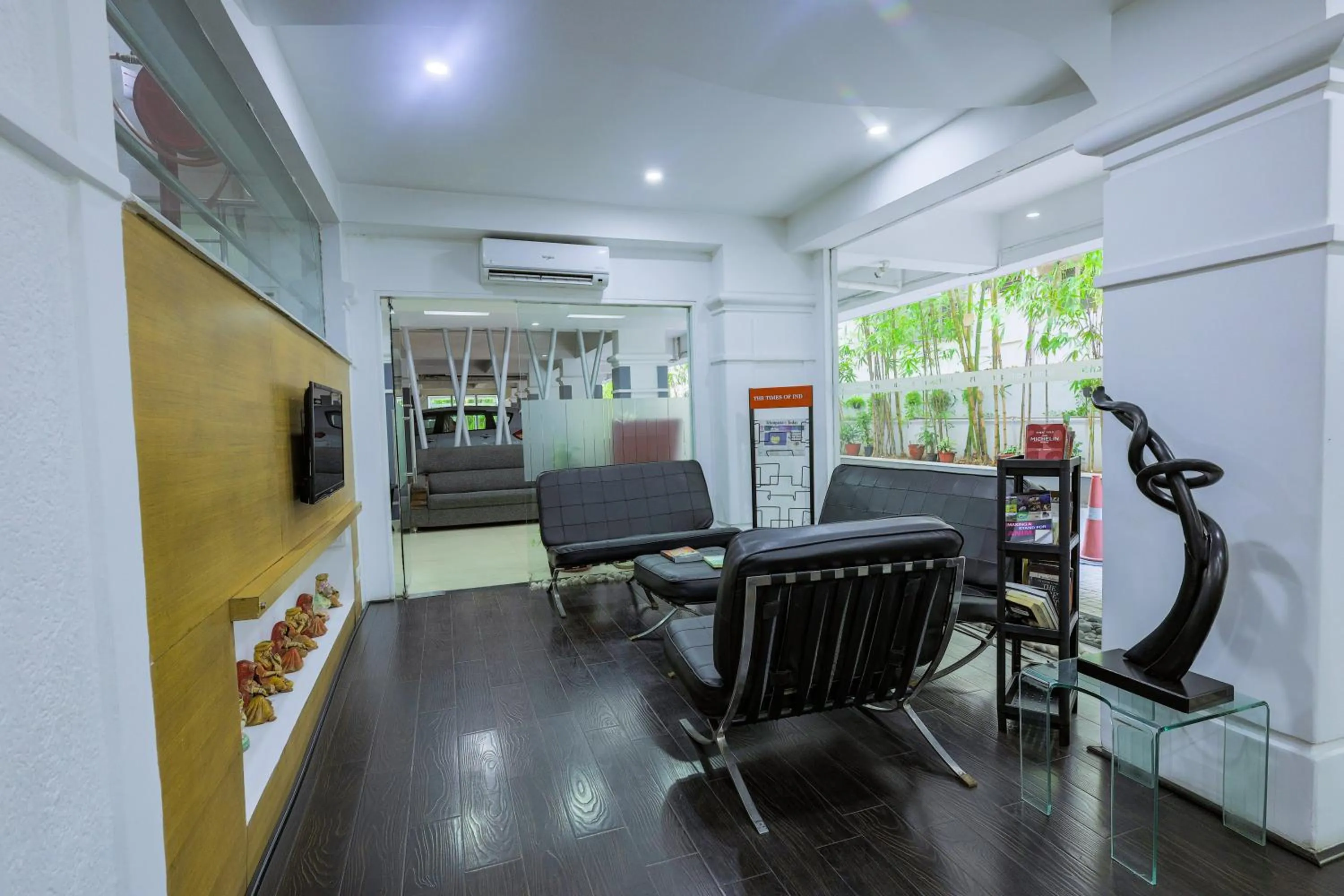 Lobby or reception in Hotel Athome & Serviced Apartments by Deccan Serai Hotels