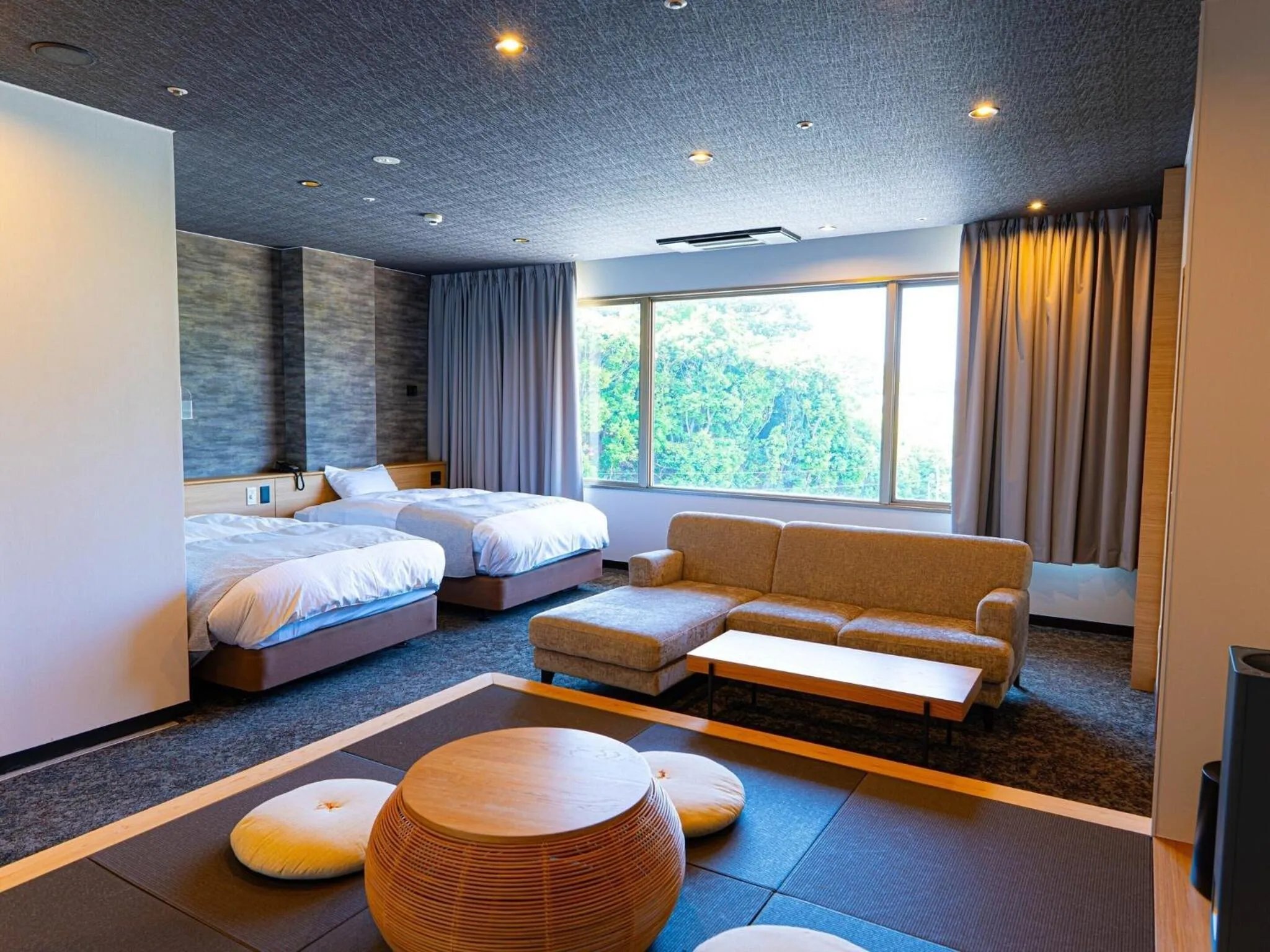 Photo of the whole room, Bed in Hotel Flags Sasebo KujuKusima