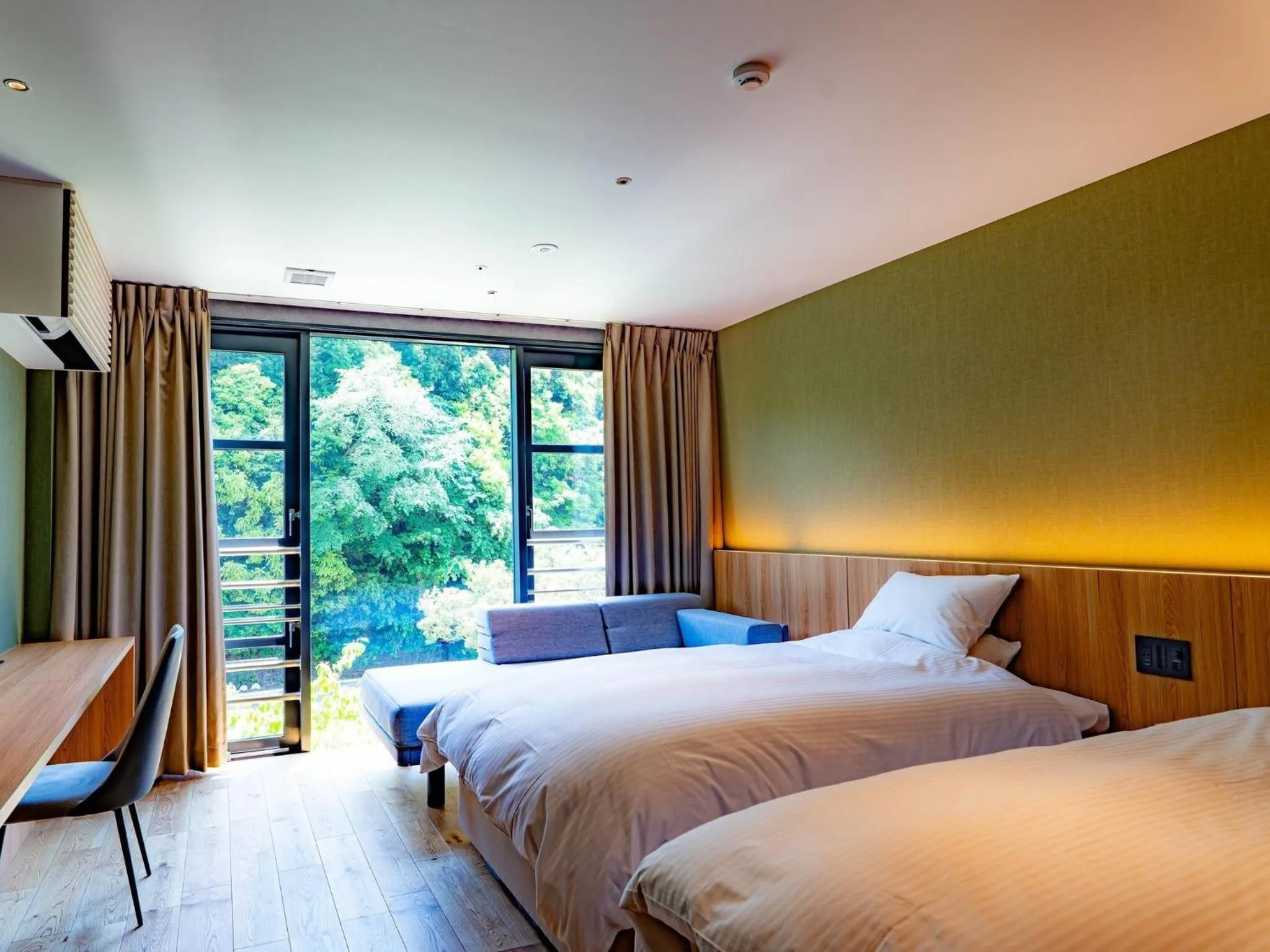 Photo of the whole room, Bed in Hotel Flags Sasebo KujuKusima