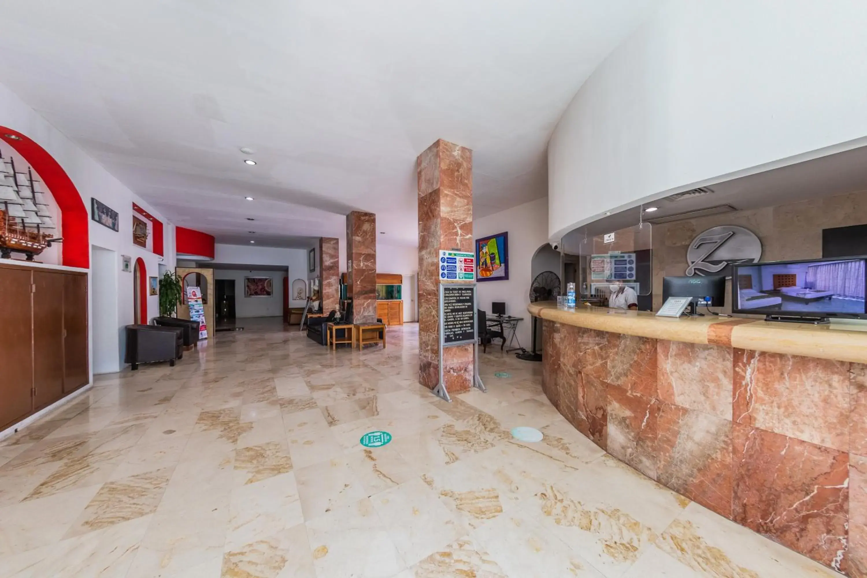 Lobby or reception in Hotel Ziami Lobby or reception in Hotel Ziami