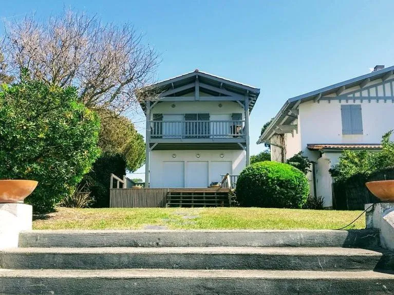 Property building in Villa De La Plage