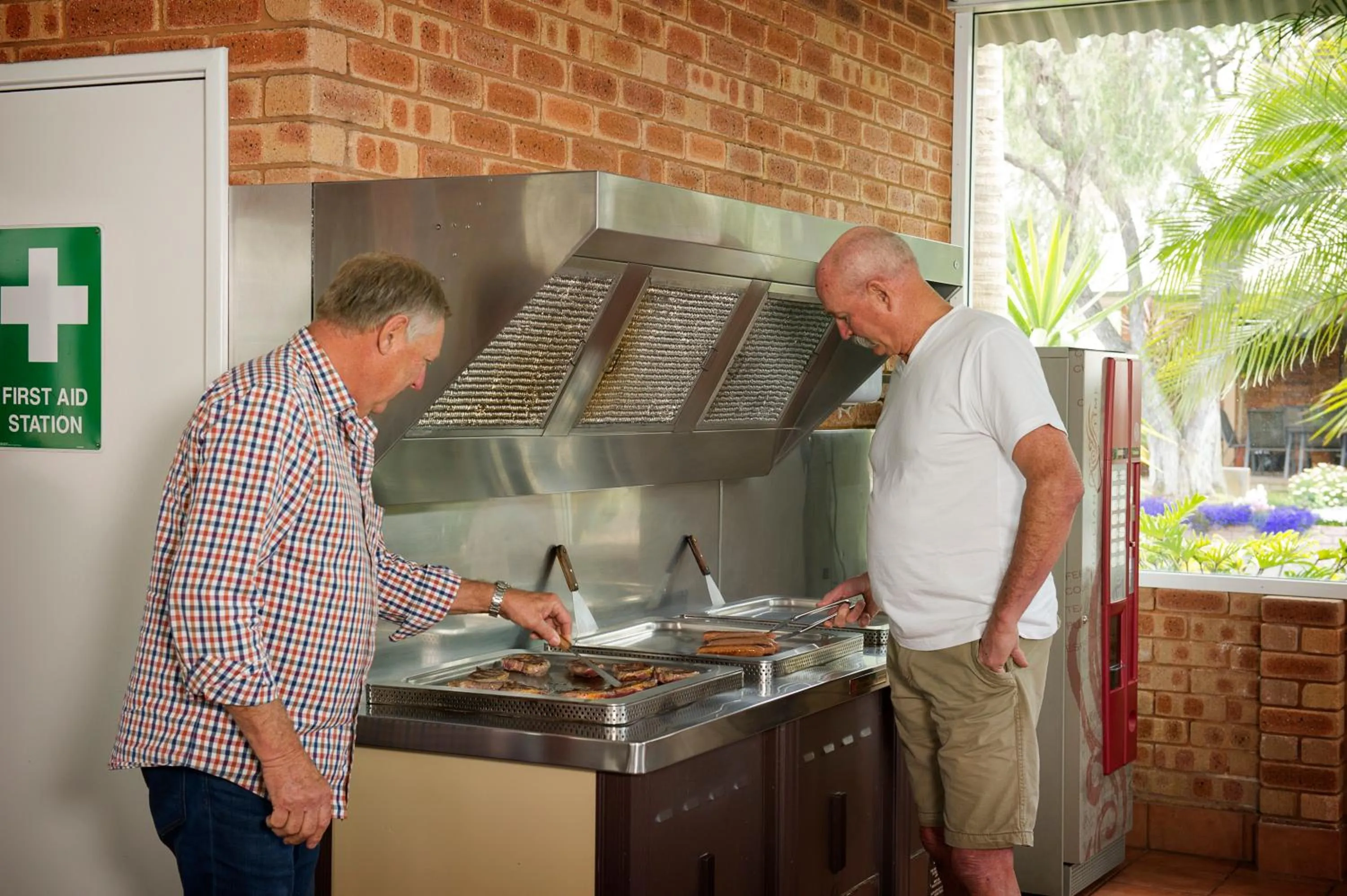 BBQ facilities in Mandalay Holiday Resort and Tourist Park