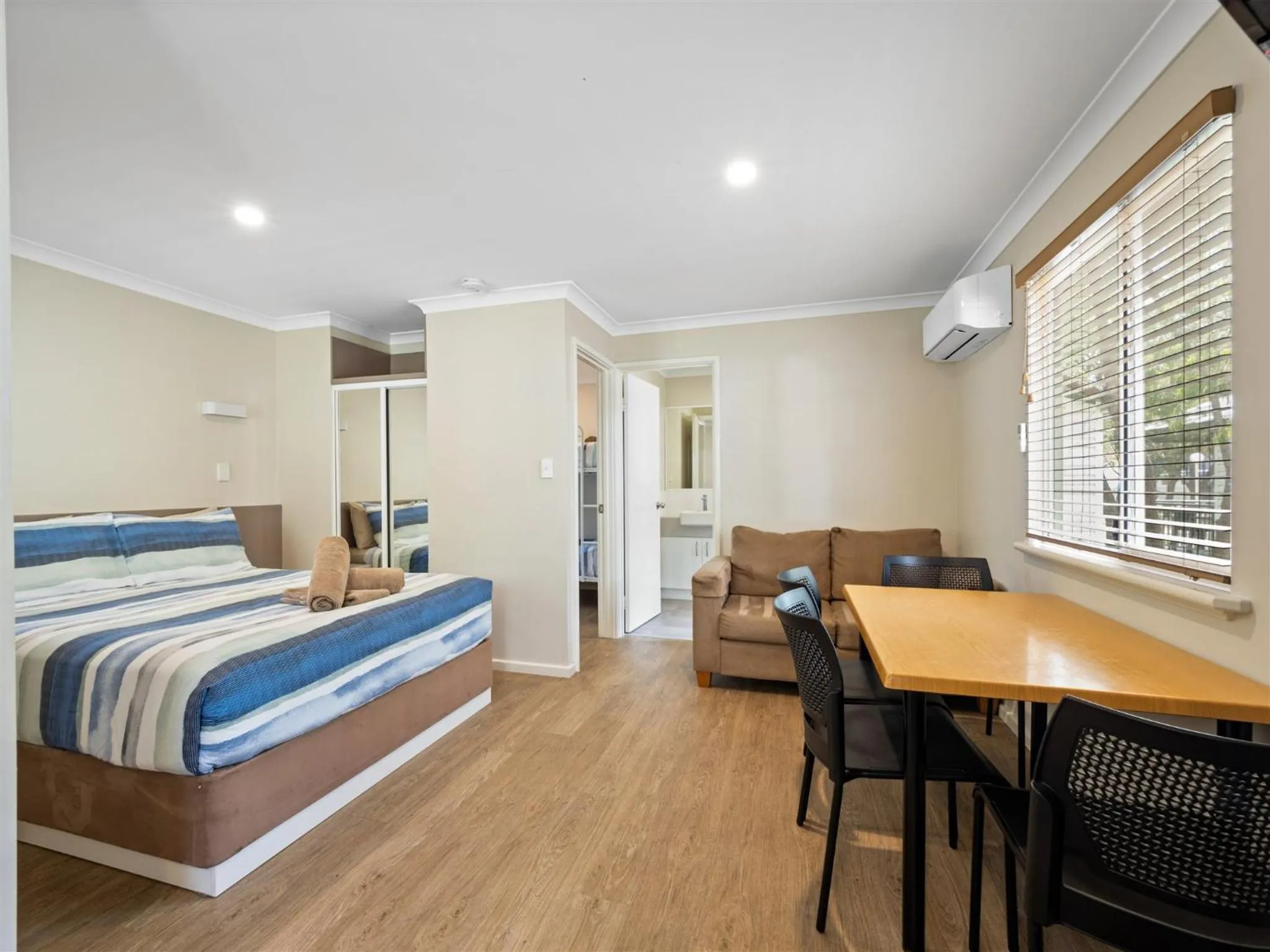 Bedroom, Bed in Mandalay Holiday Resort and Tourist Park