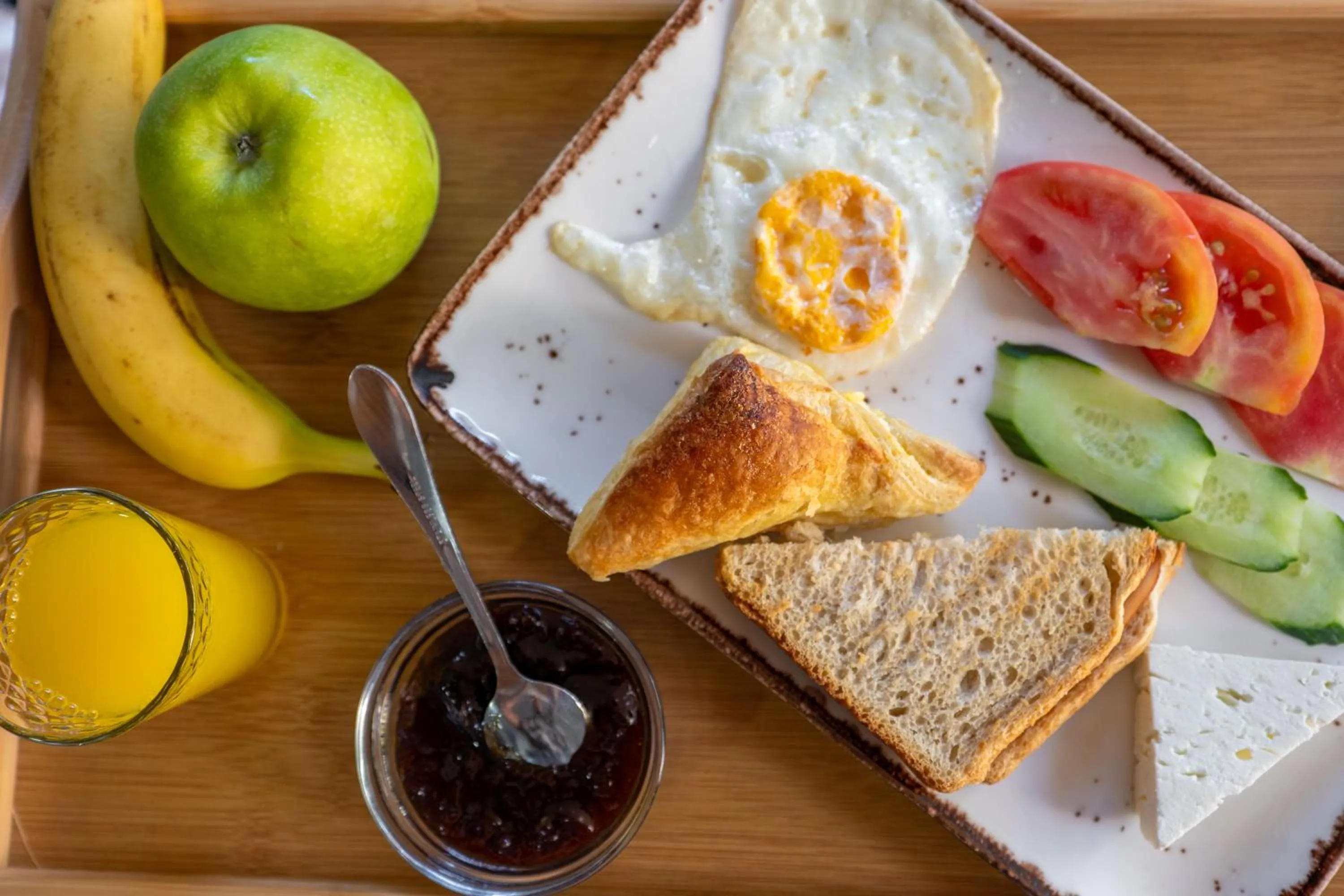 Breakfast in Villa Green Garden