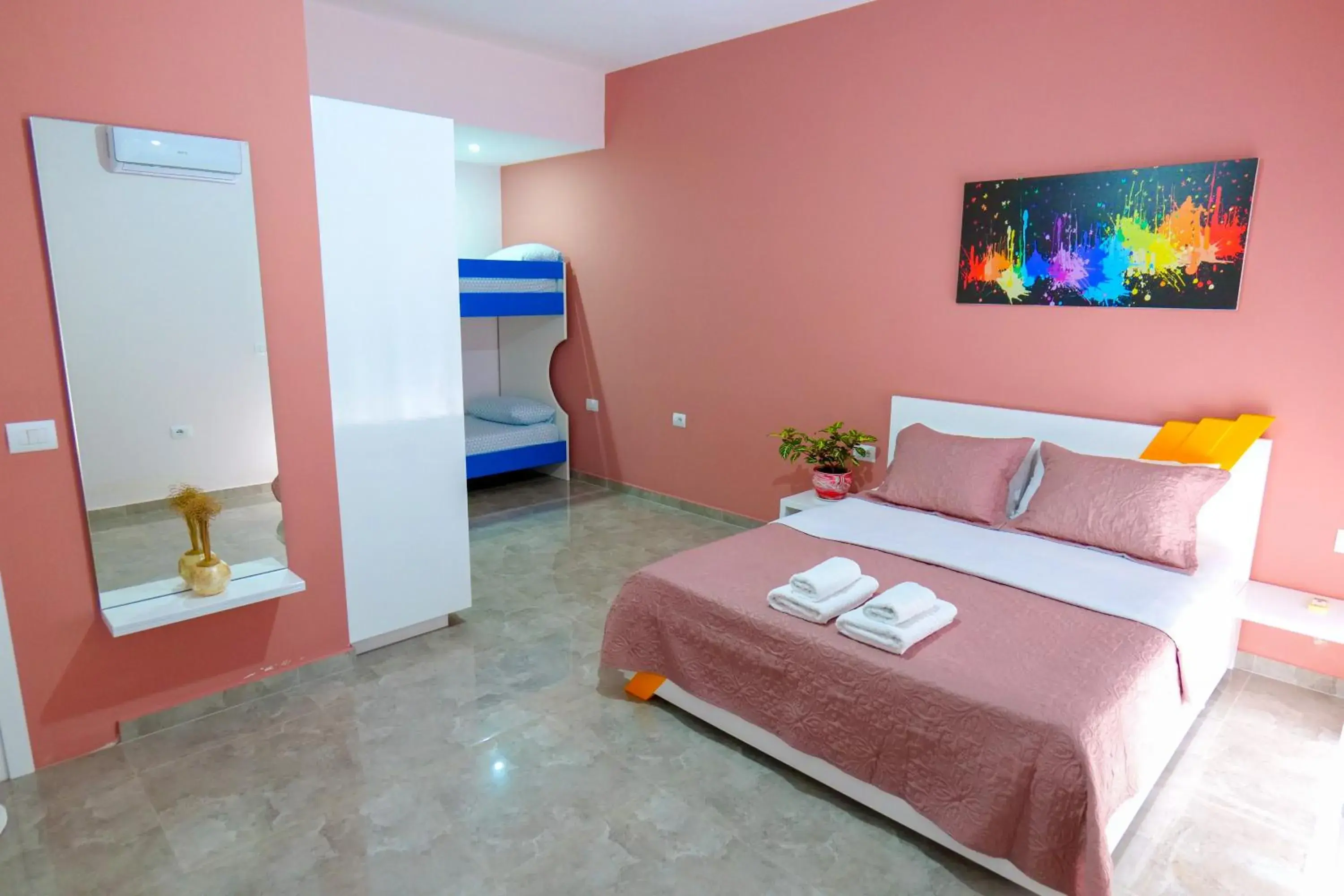 Quadruple Room with Garden View in Villa Green Garden Quadruple Room with Garden View in Villa Green Garden