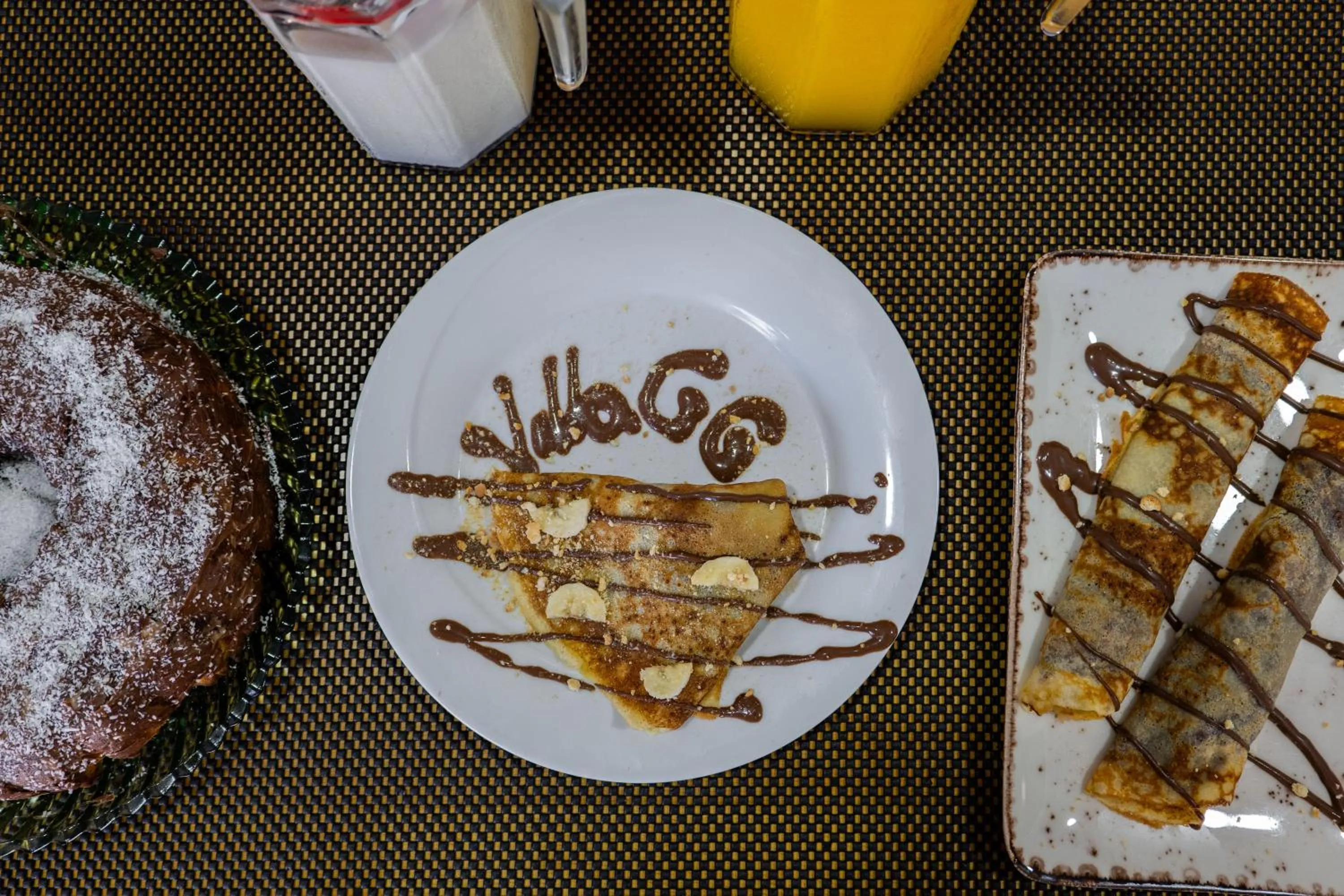 Breakfast in Villa Green Garden