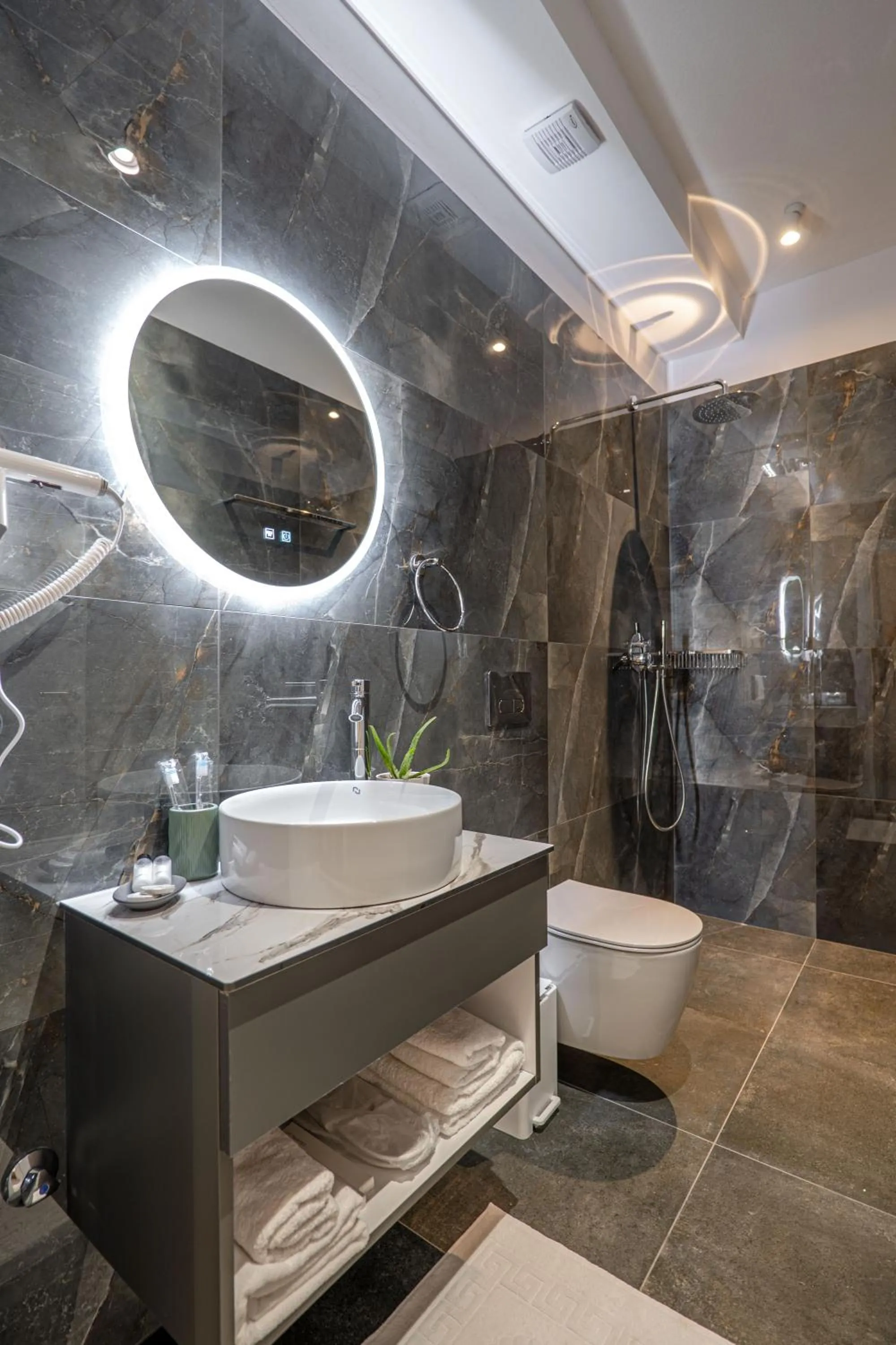 Bathroom in Villa Green Garden