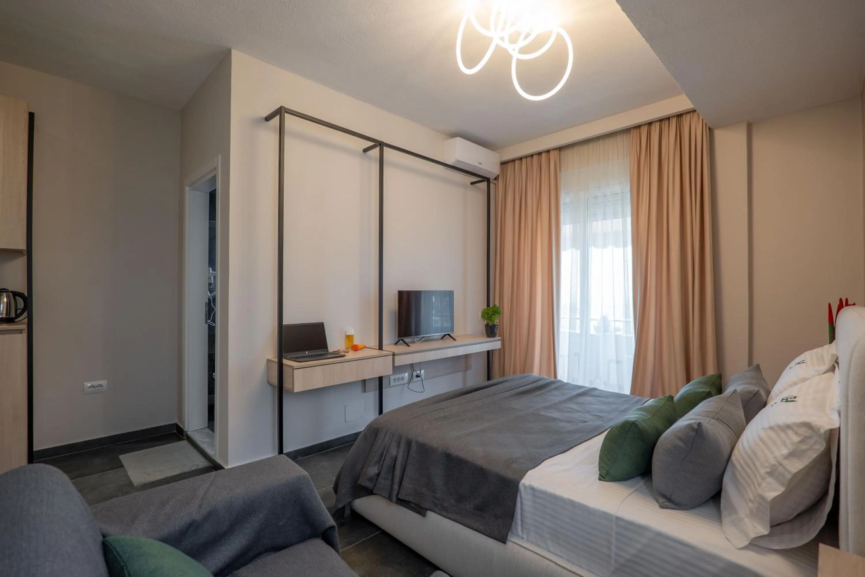 Photo of the whole room, Bed in Villa Green Garden