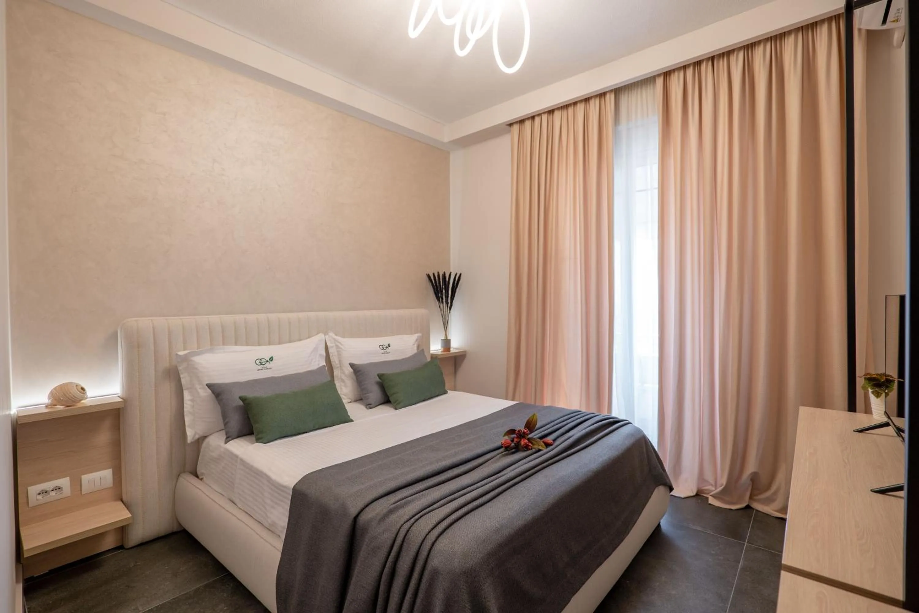 Photo of the whole room, Bed in Villa Green Garden