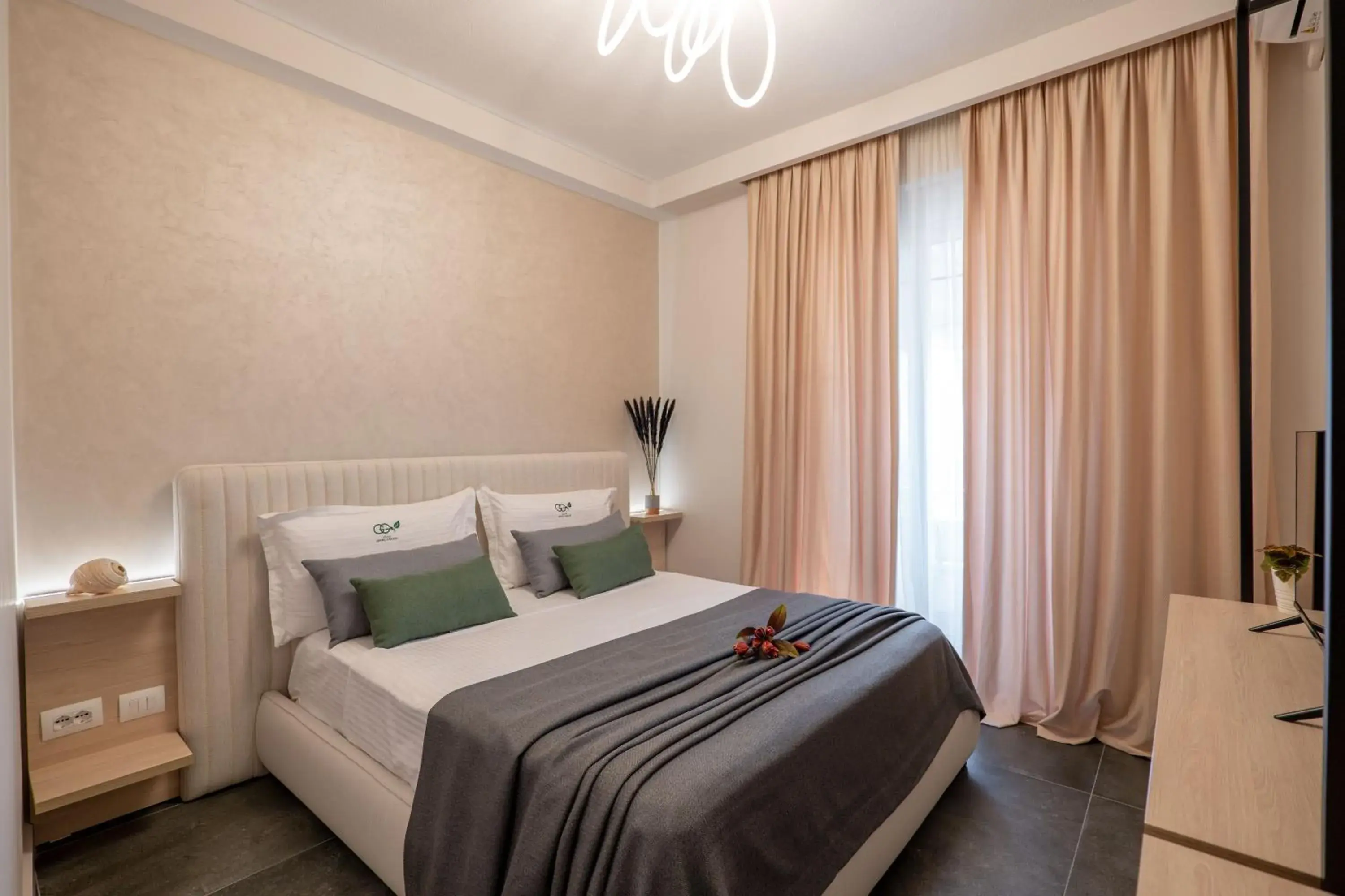 Photo of the whole room, Bed in Villa Green Garden Photo of the whole room, Bed in Villa Green Garden