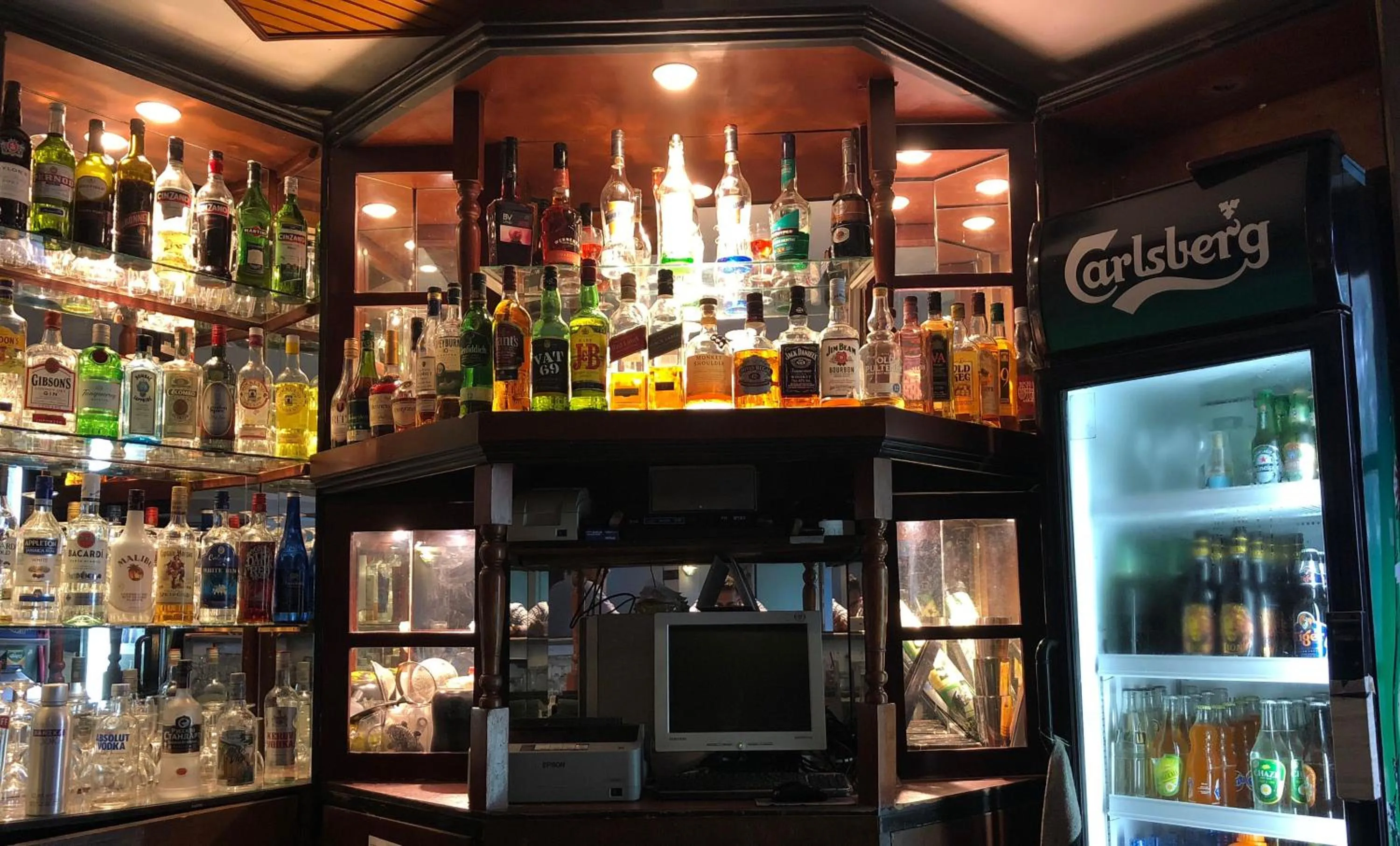 Alcoholic drinks in Swiss Residence Kandy