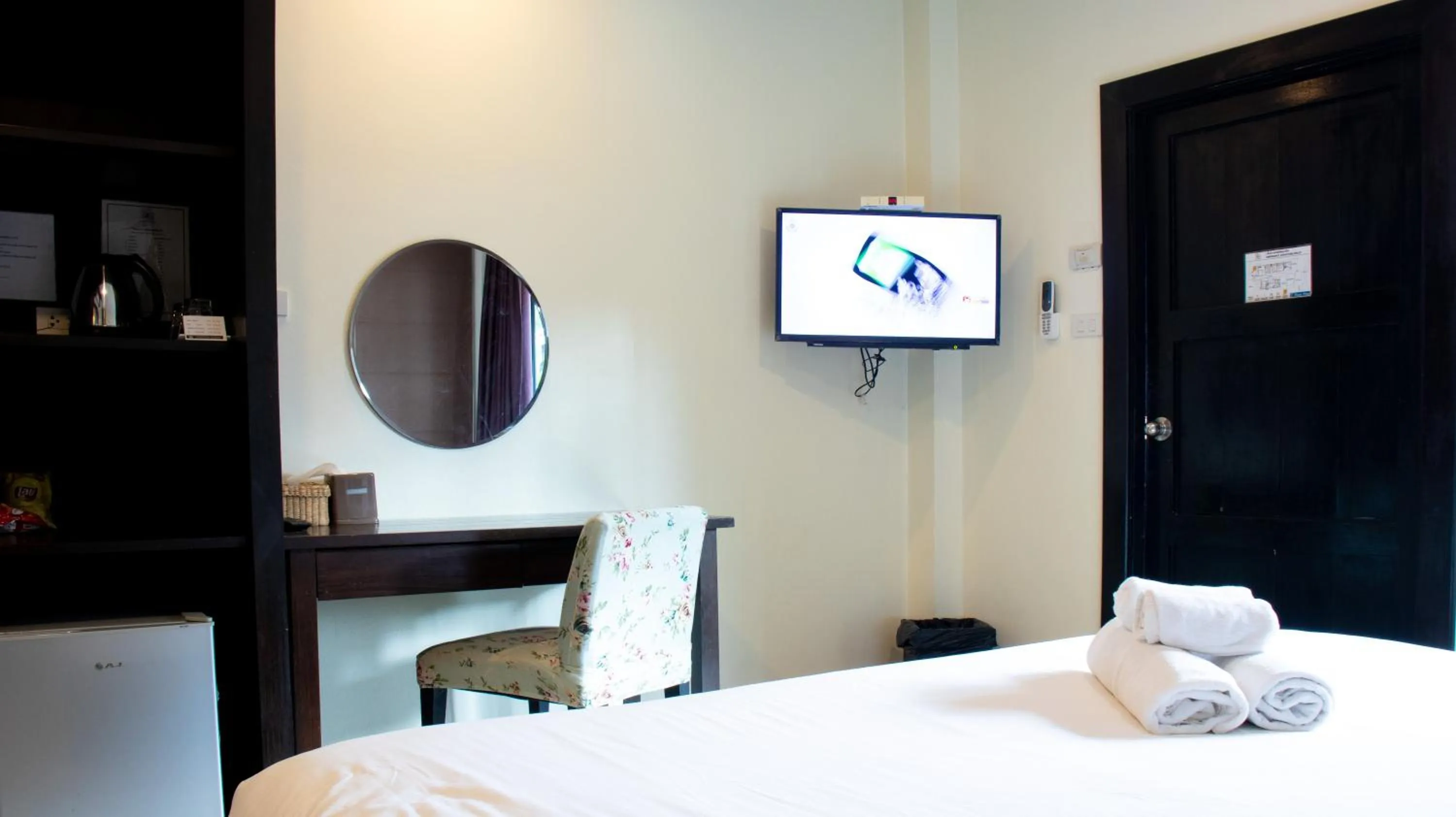 Bed in Chidlom Resort