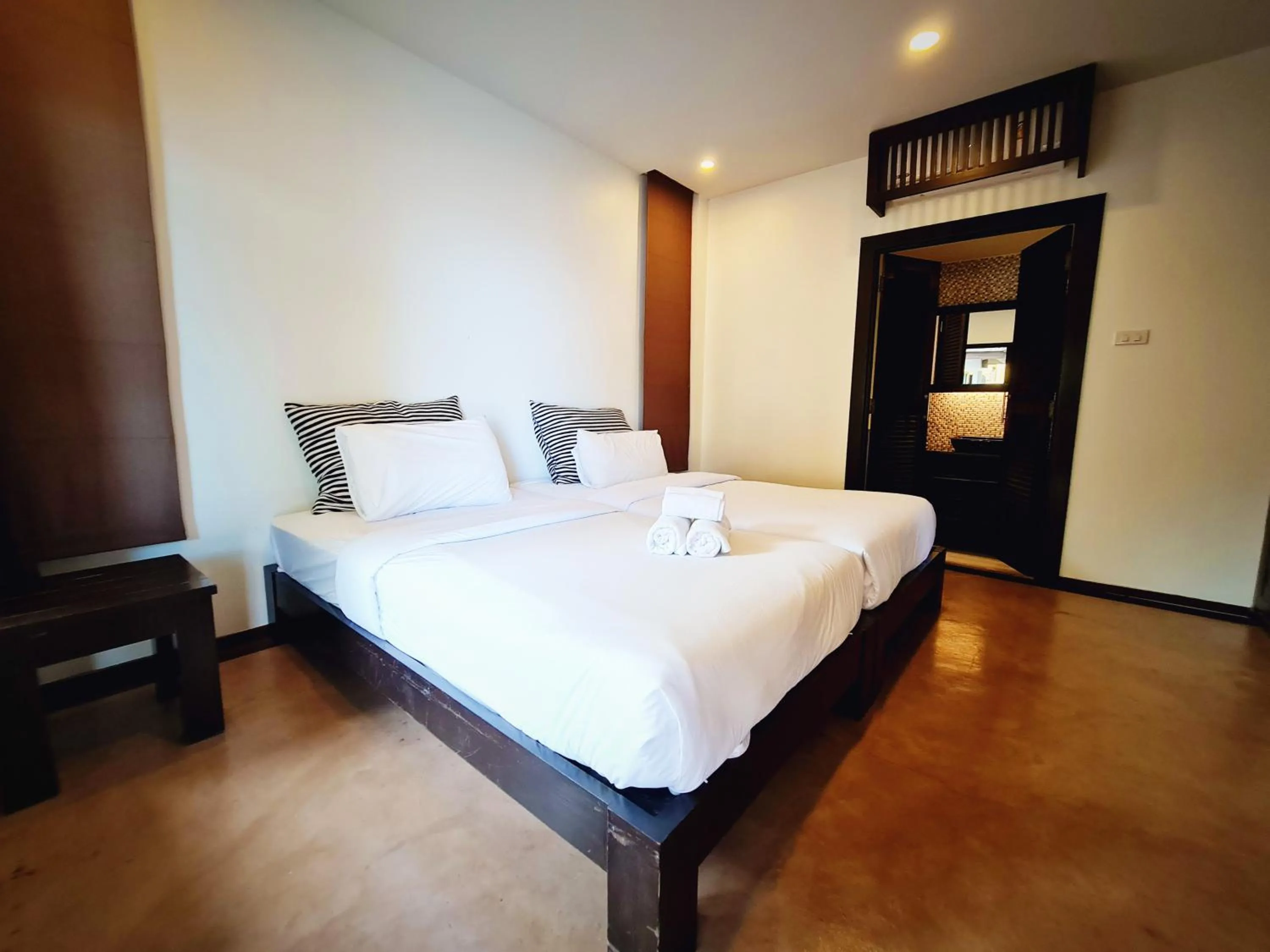 Bed in Chidlom Resort