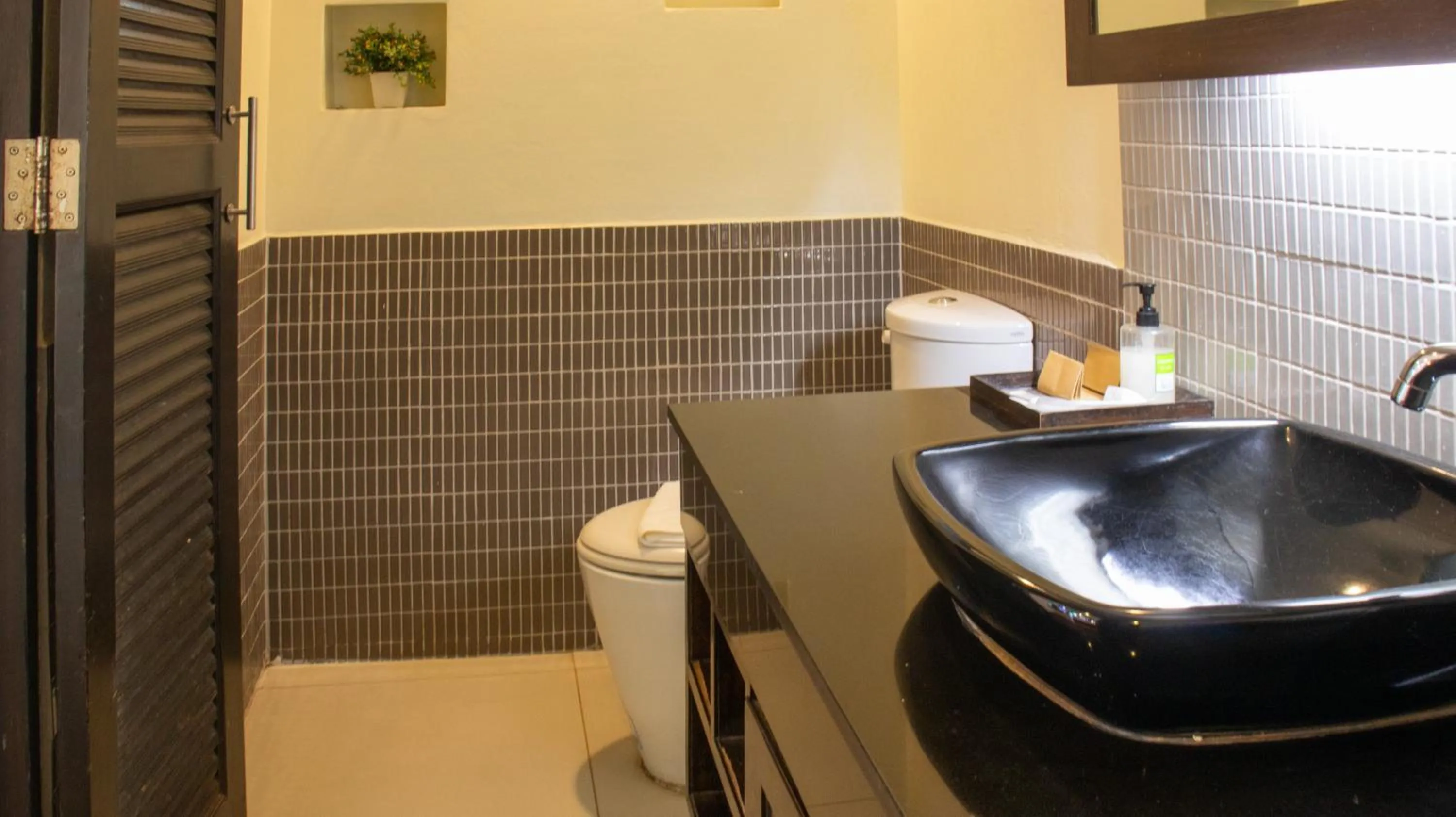 Bathroom in Chidlom Resort