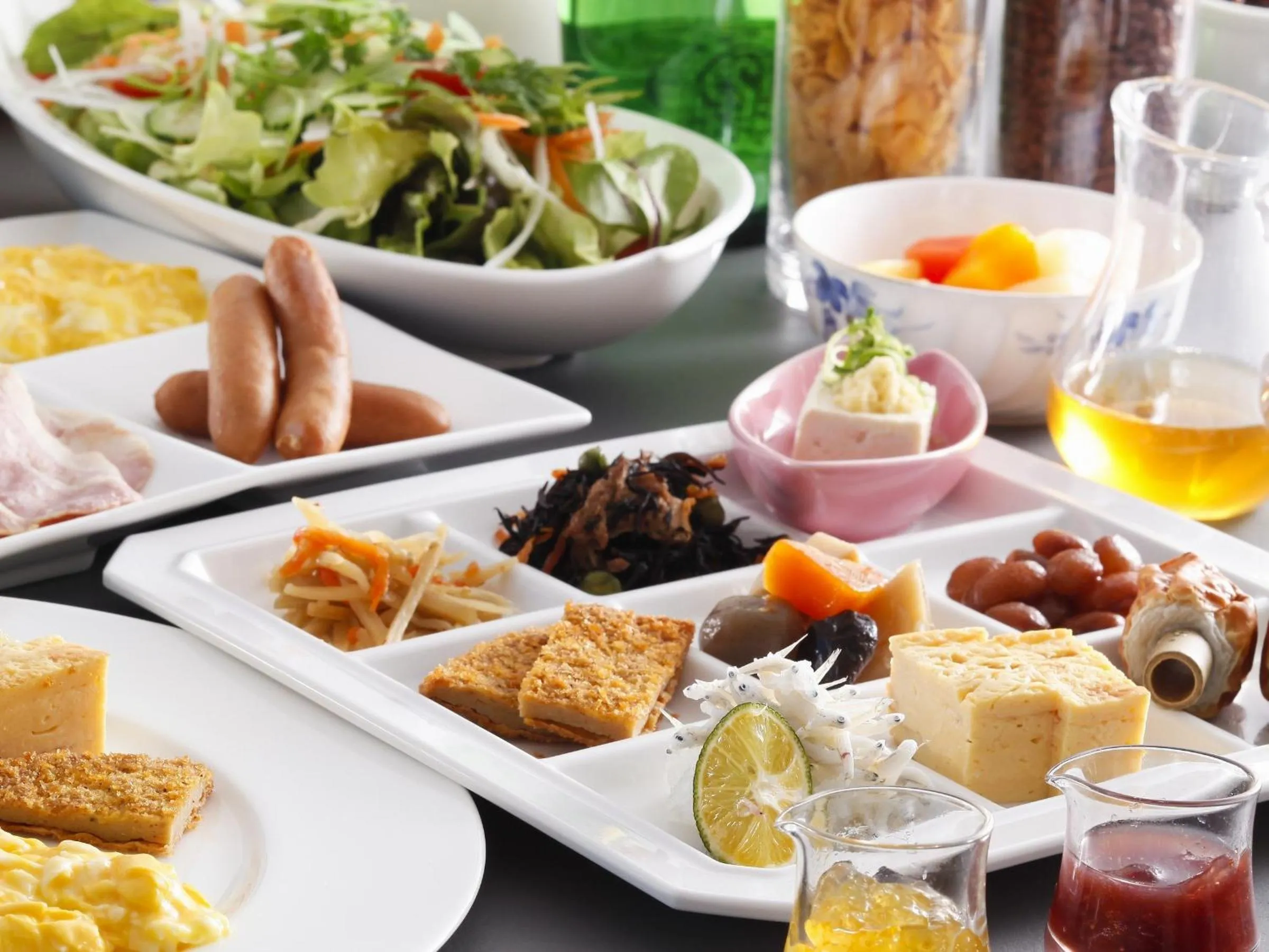 Buffet breakfast in Tokushima Grandvrio Hotel