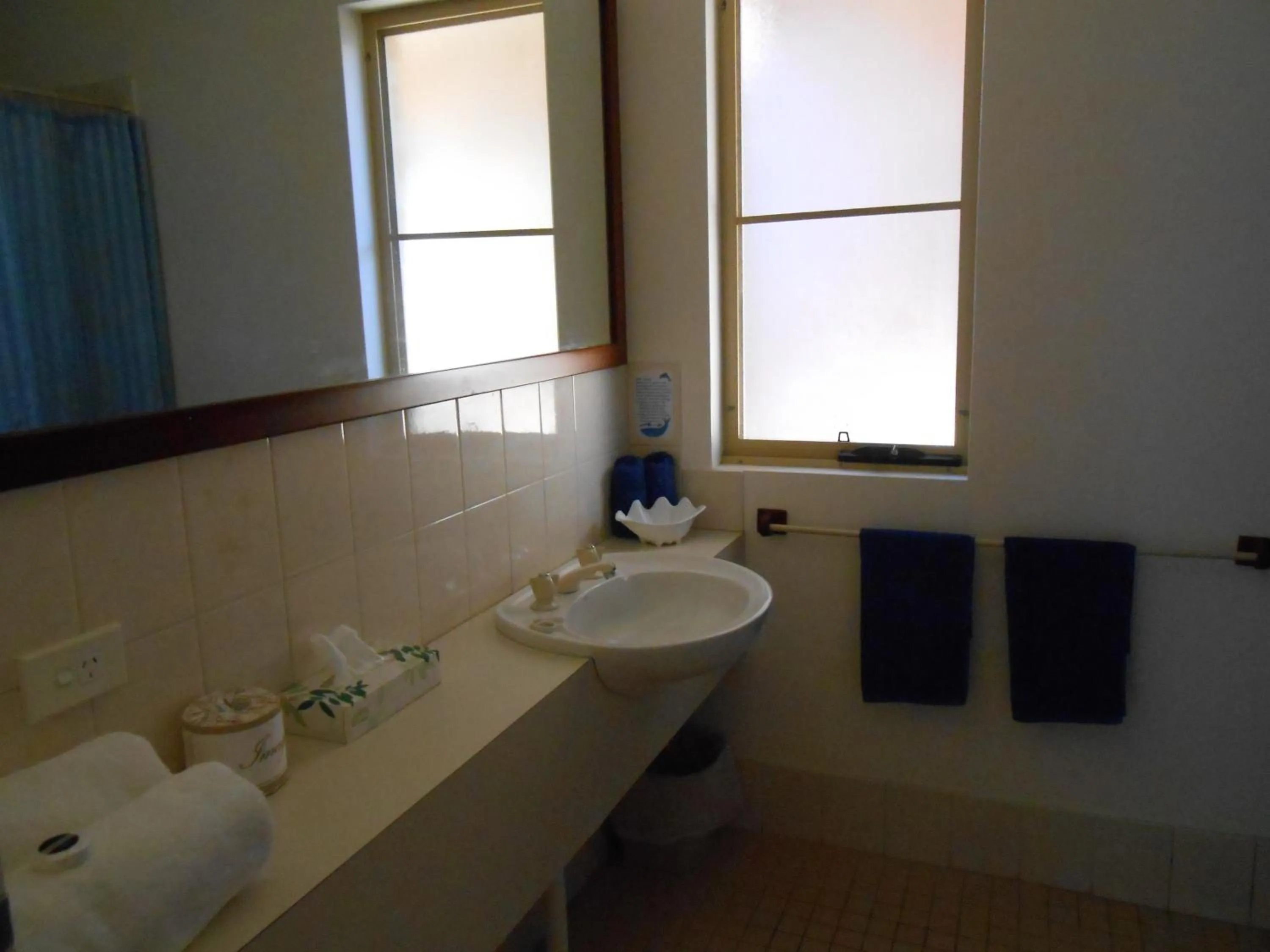 Bathroom in Augusta's Georgiana Molloy Motel