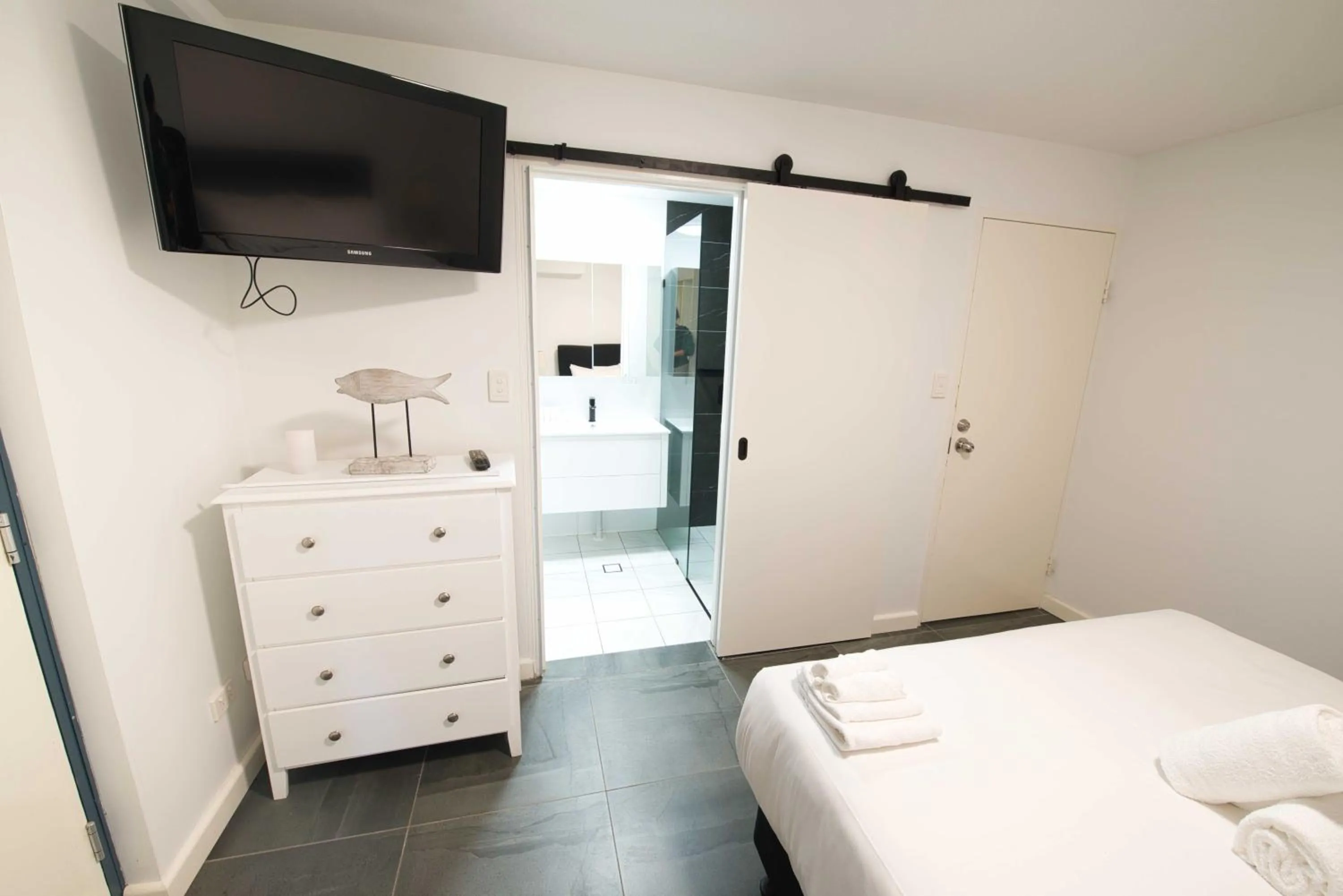 Bed in Nelson Bay Breeze