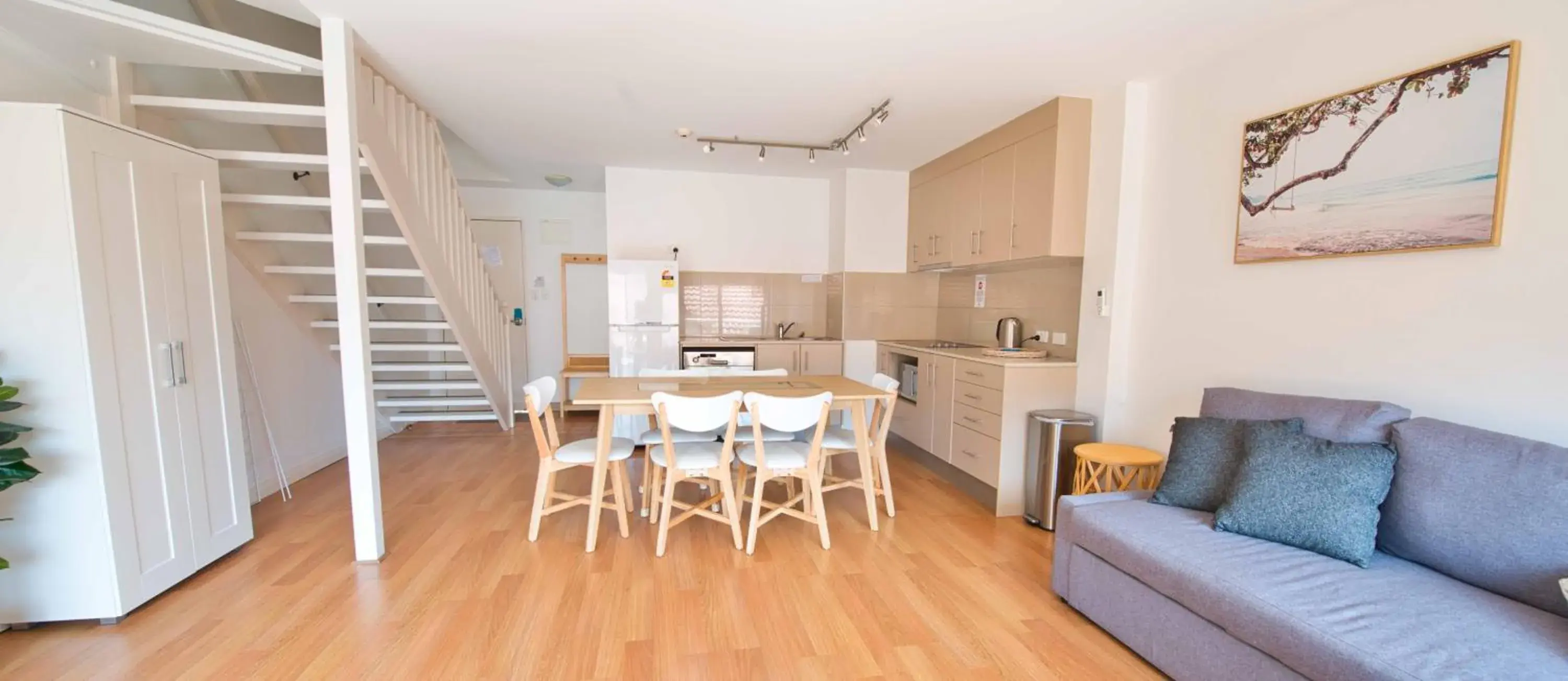 Nelson Bay Breeze Nelson Bay Breeze