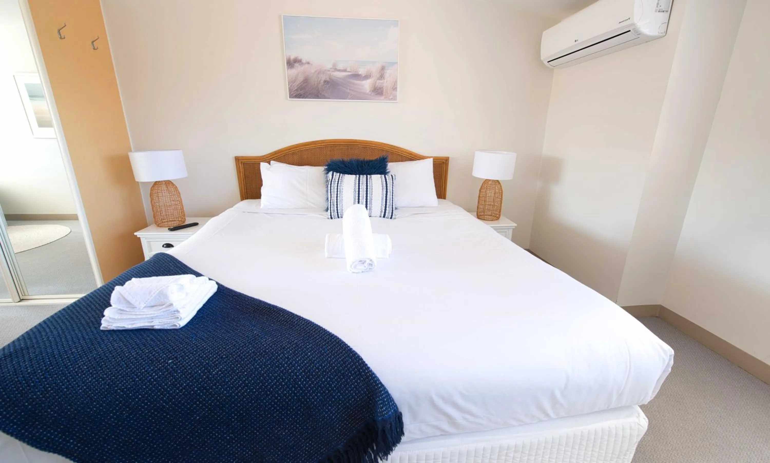 Bed in Nelson Bay Breeze