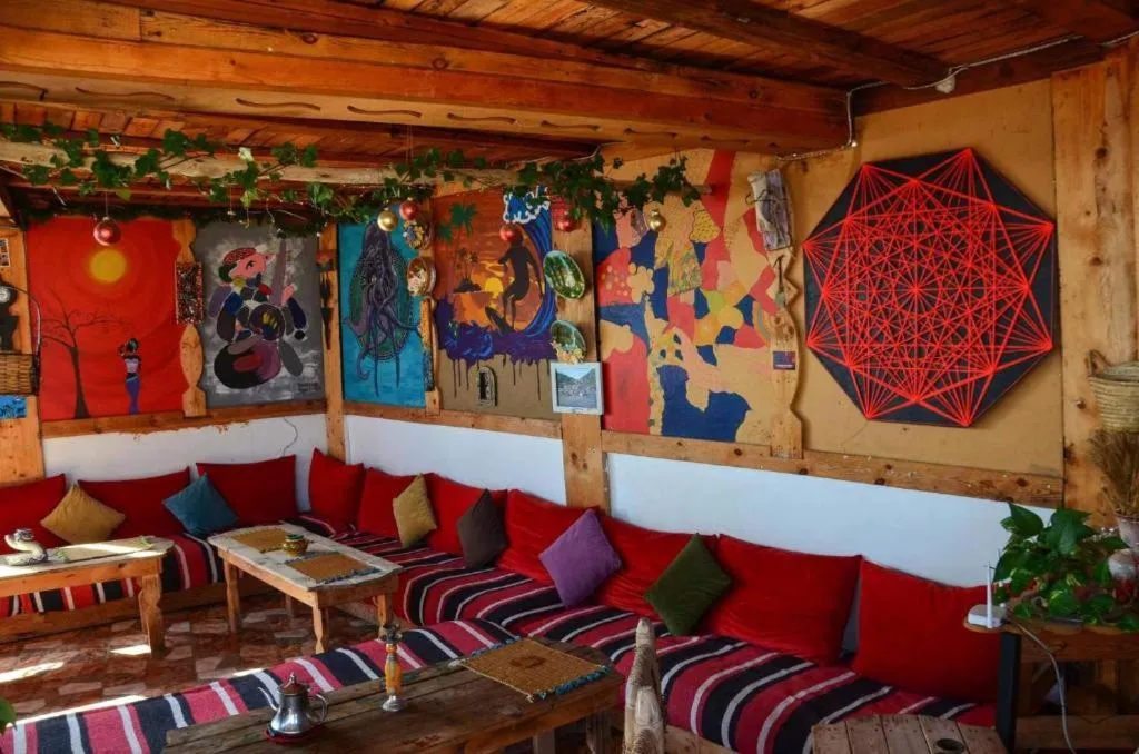 Tayought Surf House