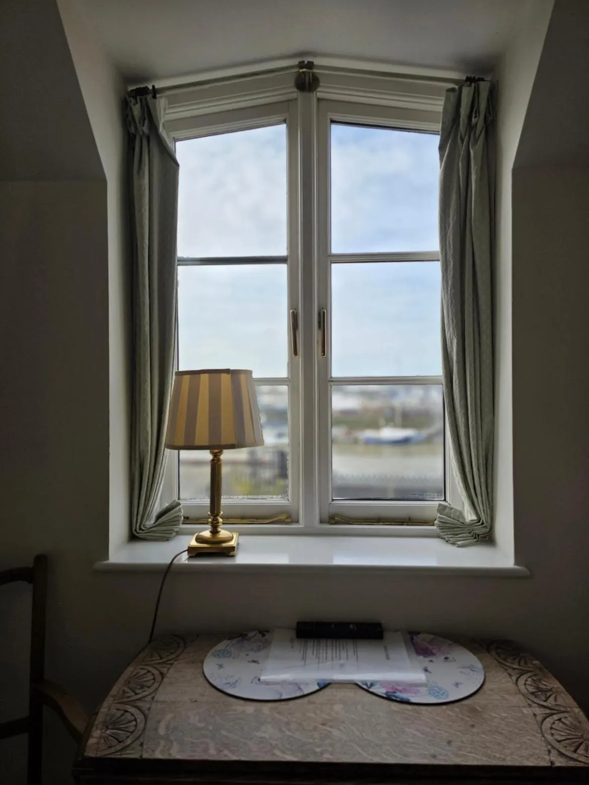 Bed in The Steam Packet