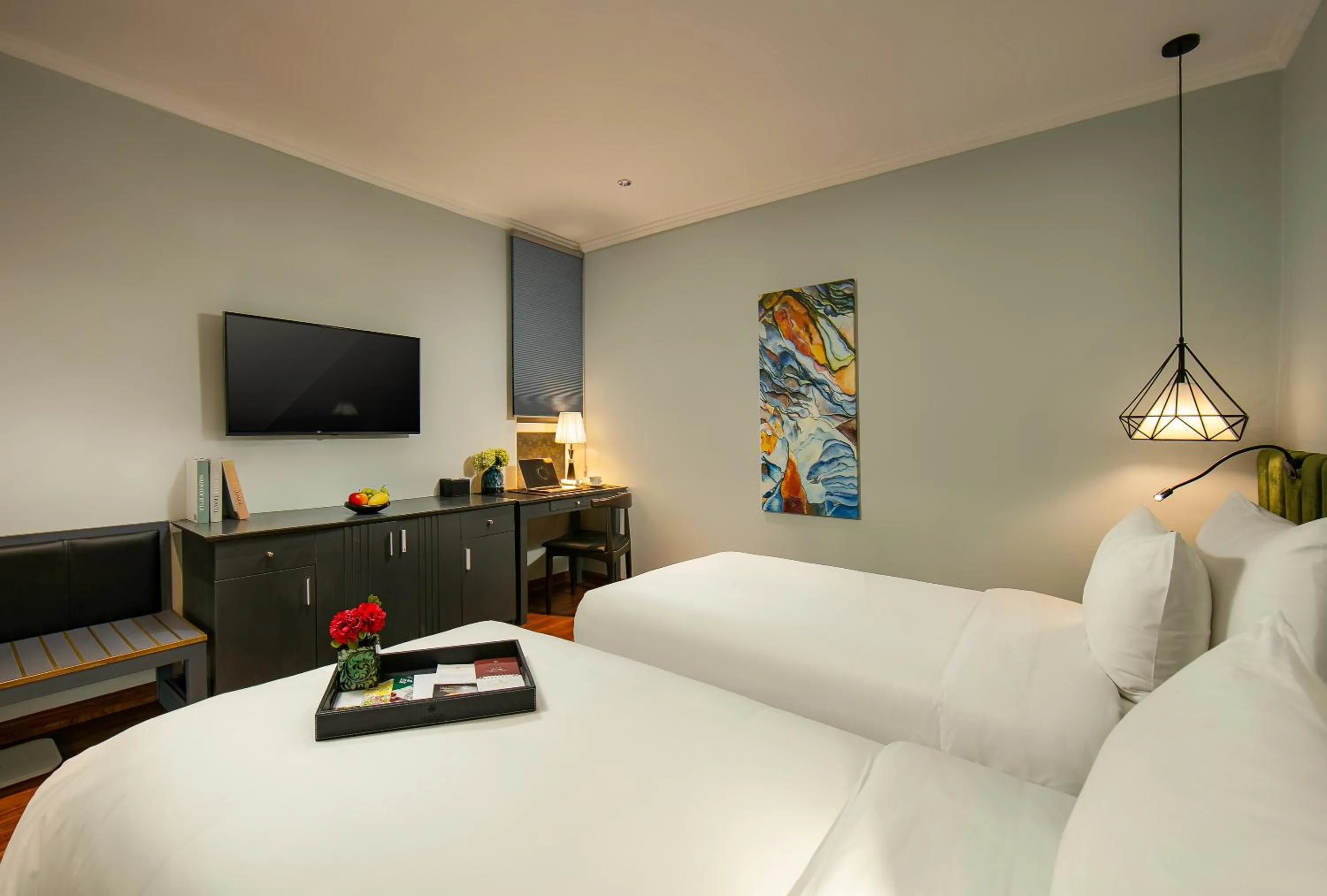 Bed in La Mejor Hotel & Sky Bar