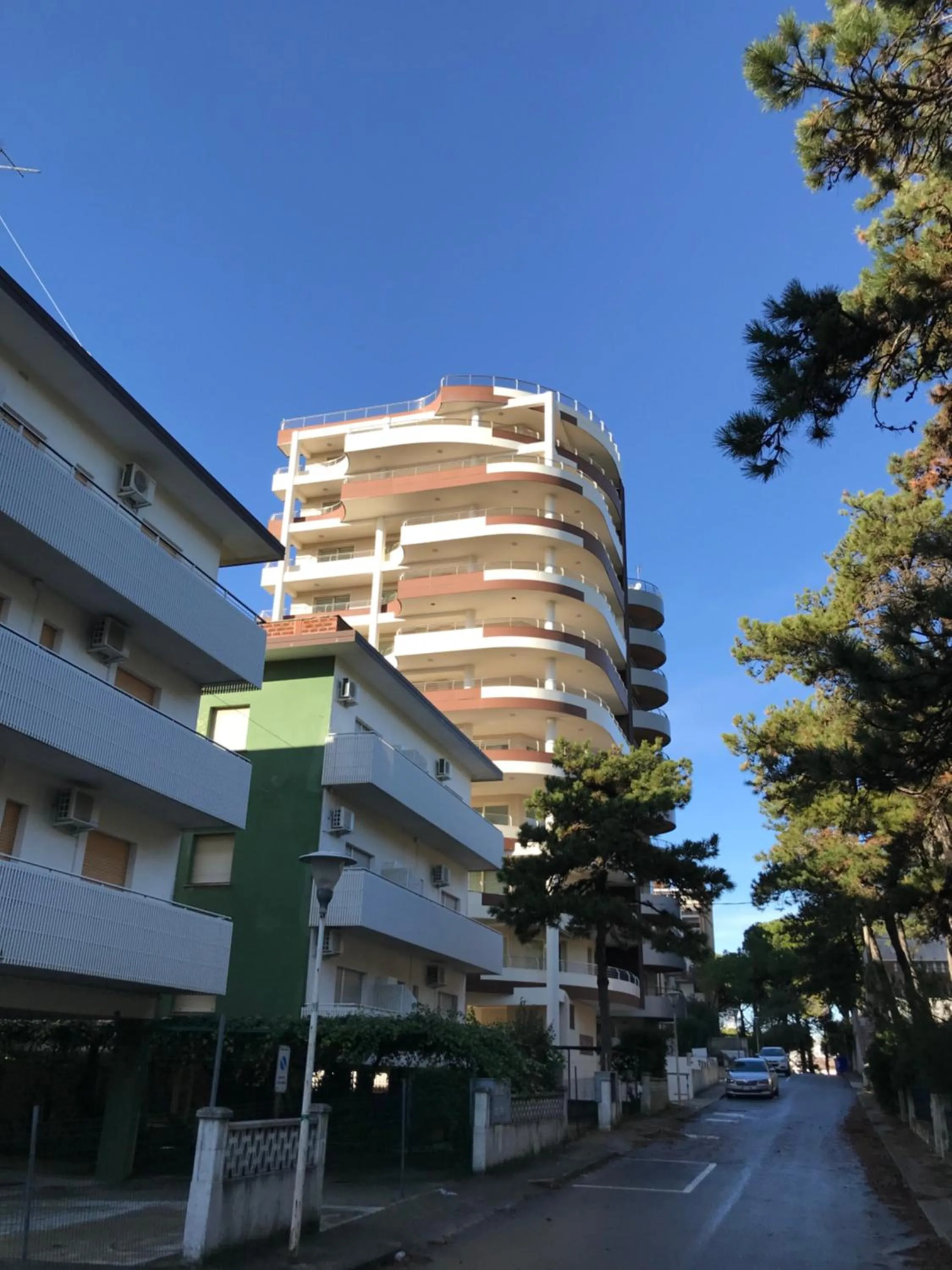 Property building in Torre Shiva
