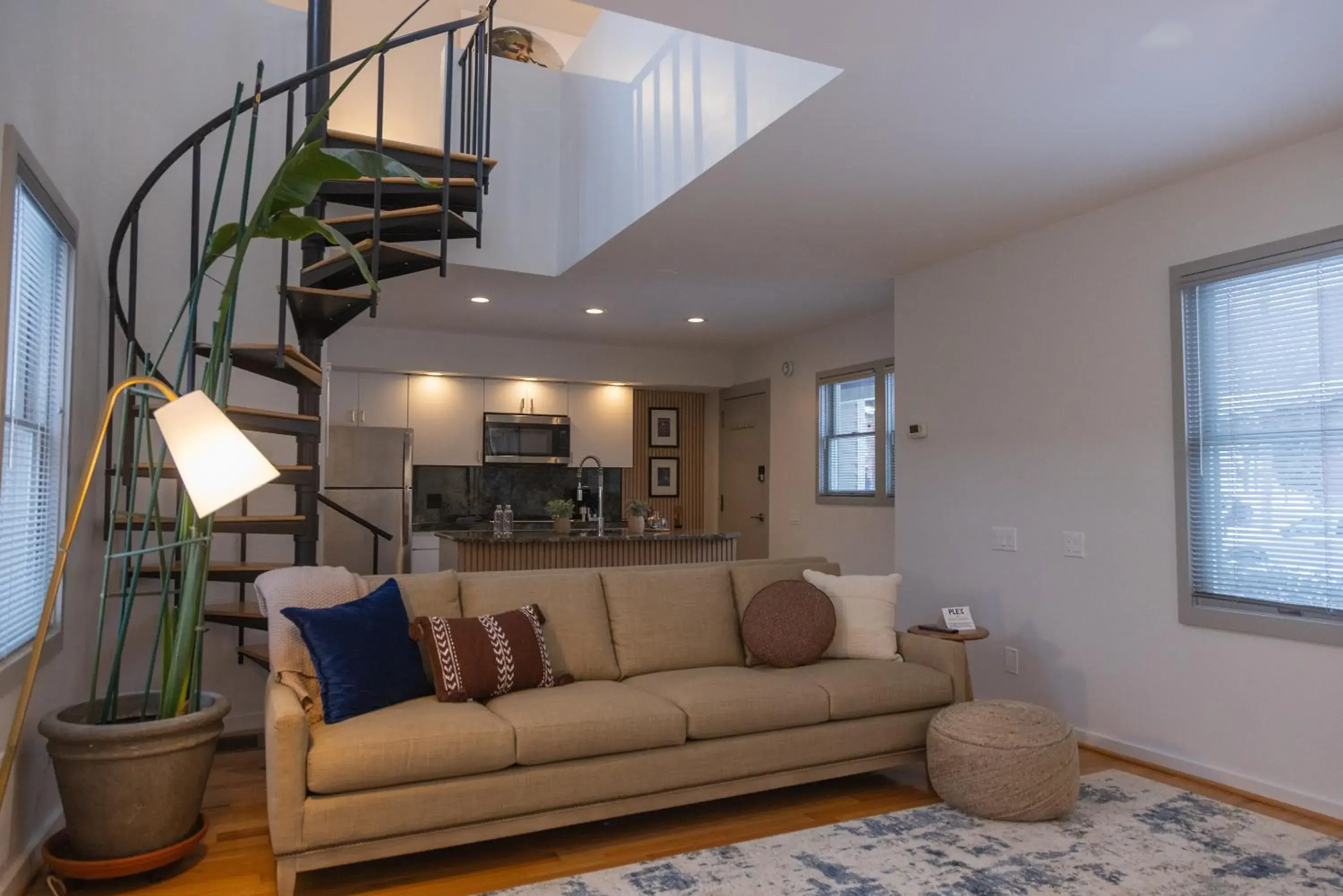 Two-Bedroom Apartment with City View in School 31 Lofts Two-Bedroom Apartment with City View in School 31 Lofts