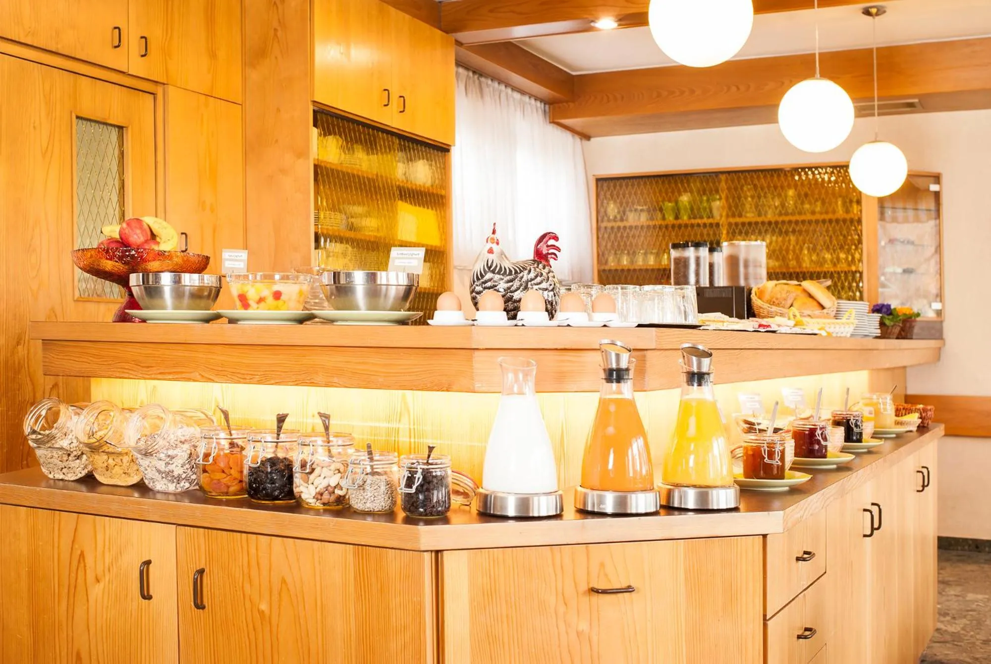 Buffet breakfast in Hotel Käferstein garni