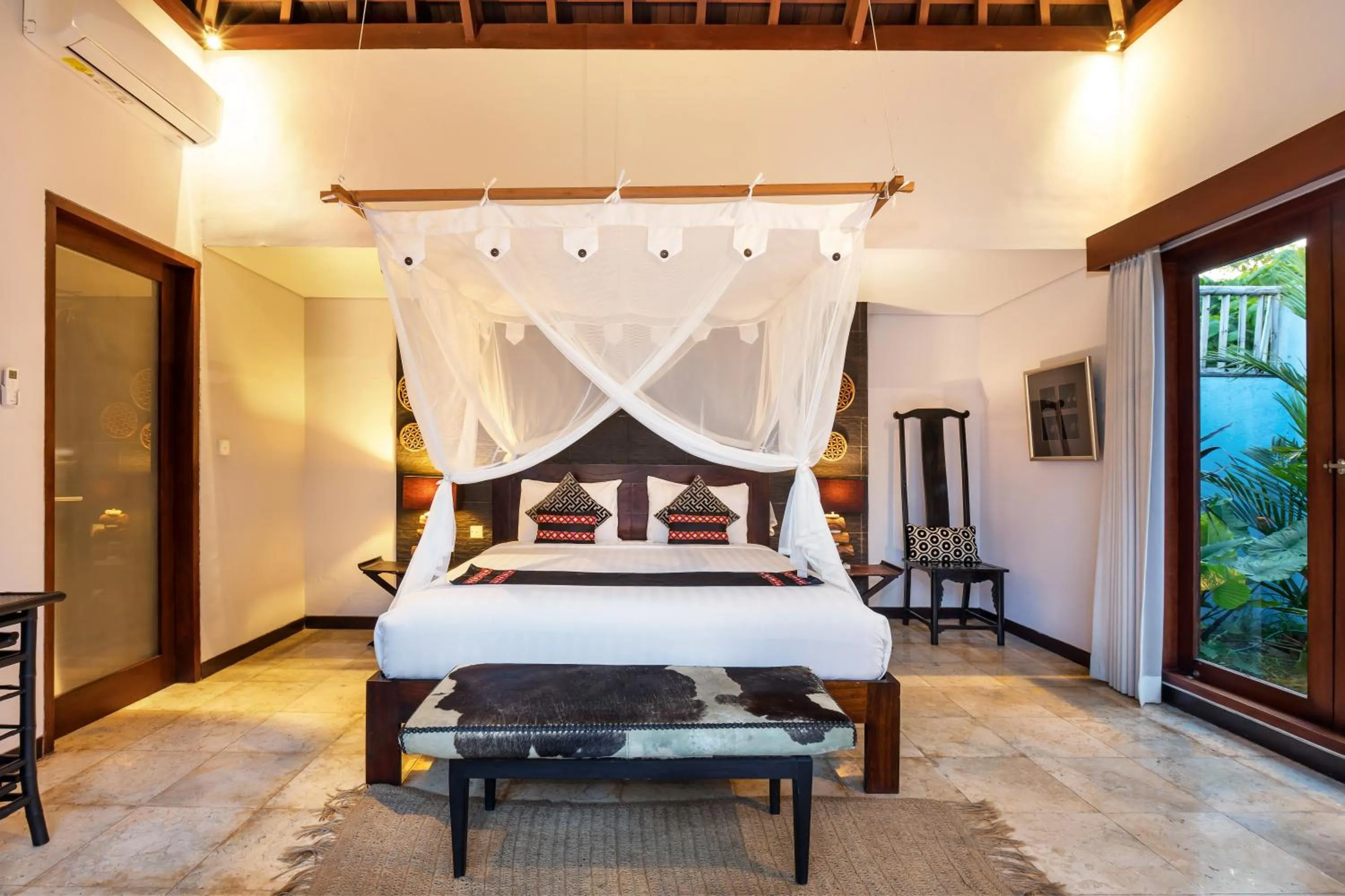 Photo of the whole room, Bed in Jabunami Estate