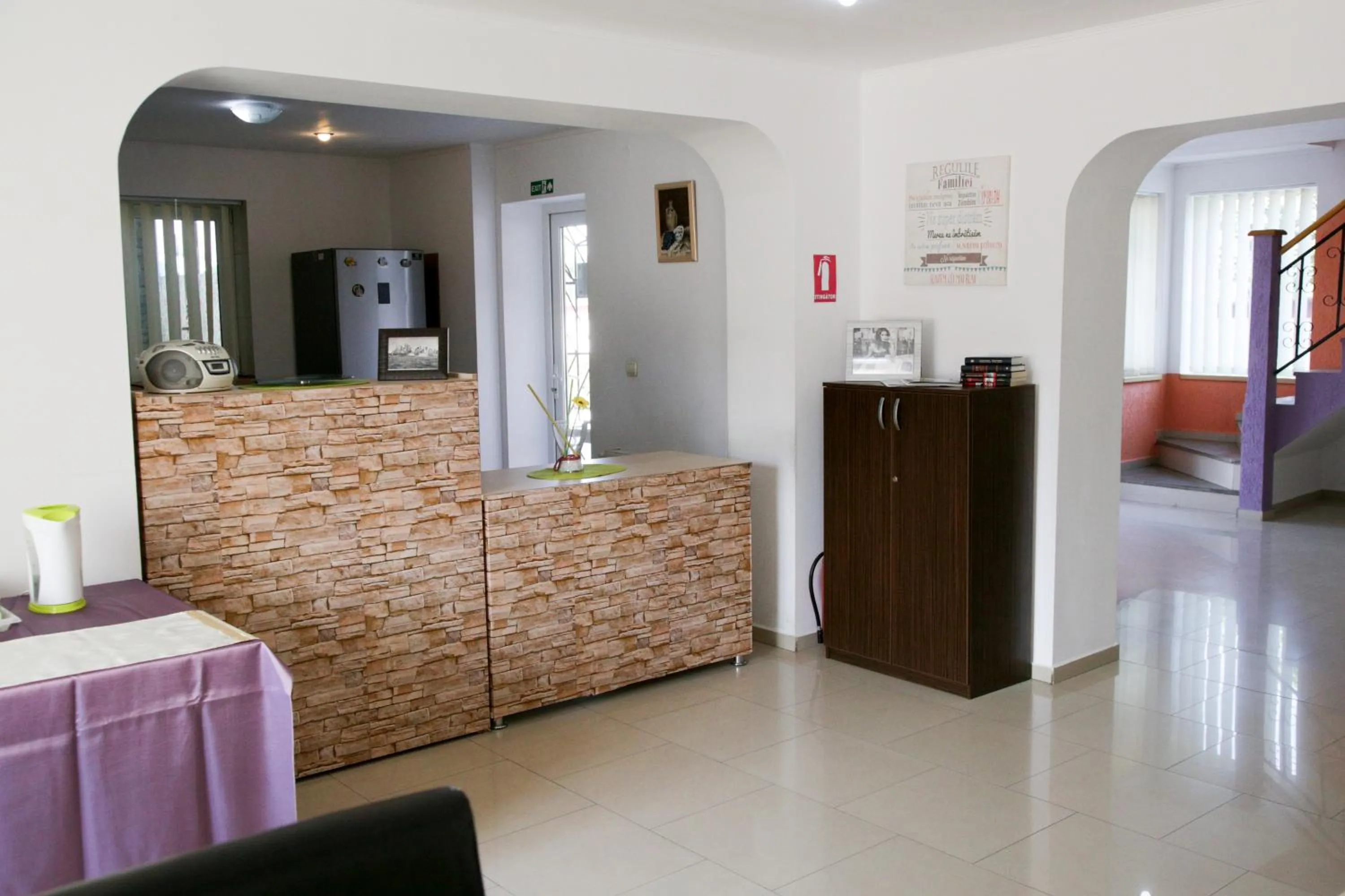 Communal lounge/ TV room, Bed in City Comfort Villa