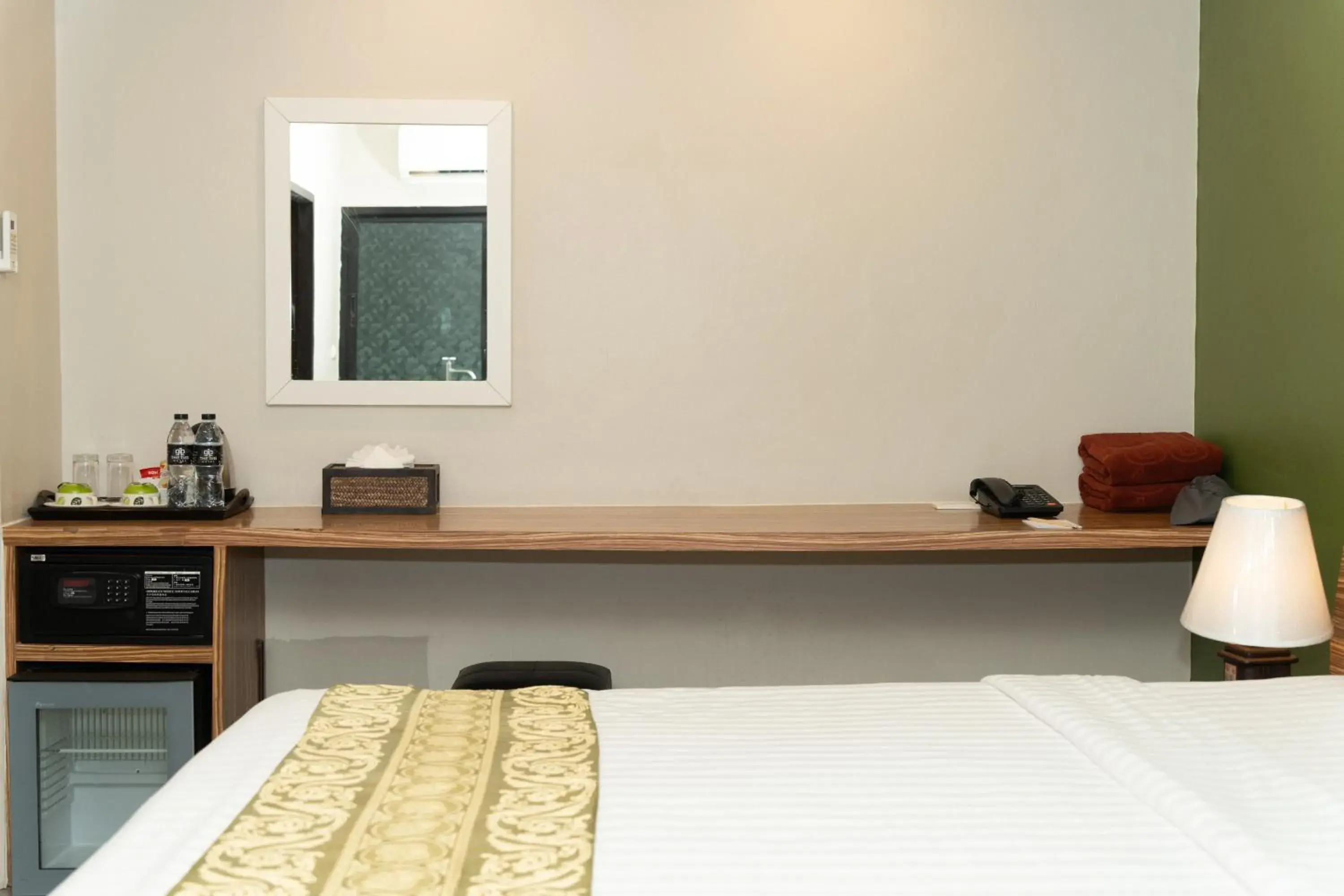 safe, Bed in Gu Hotel Patong safe, Bed in Gu Hotel Patong