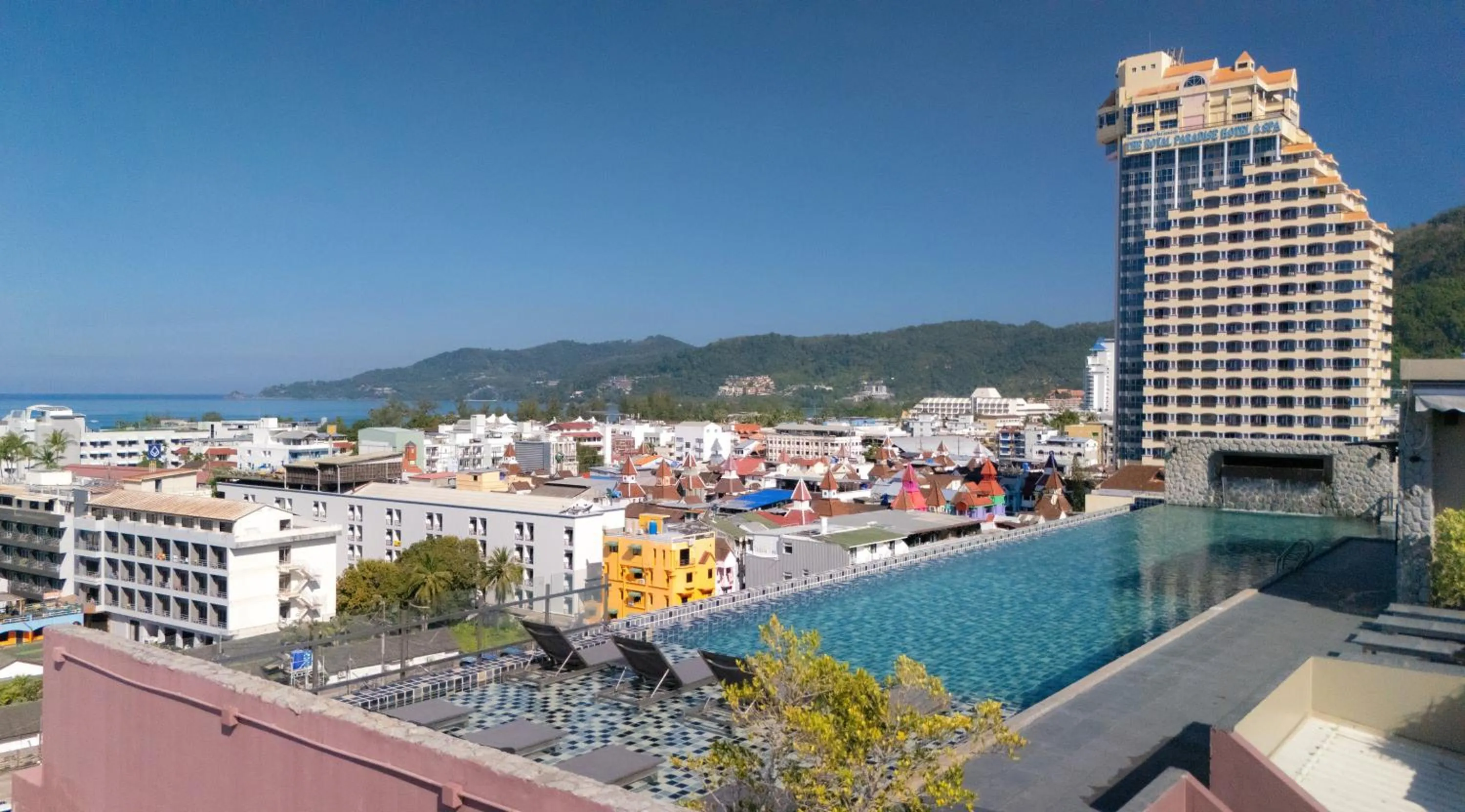 Property building in Gu Hotel Patong