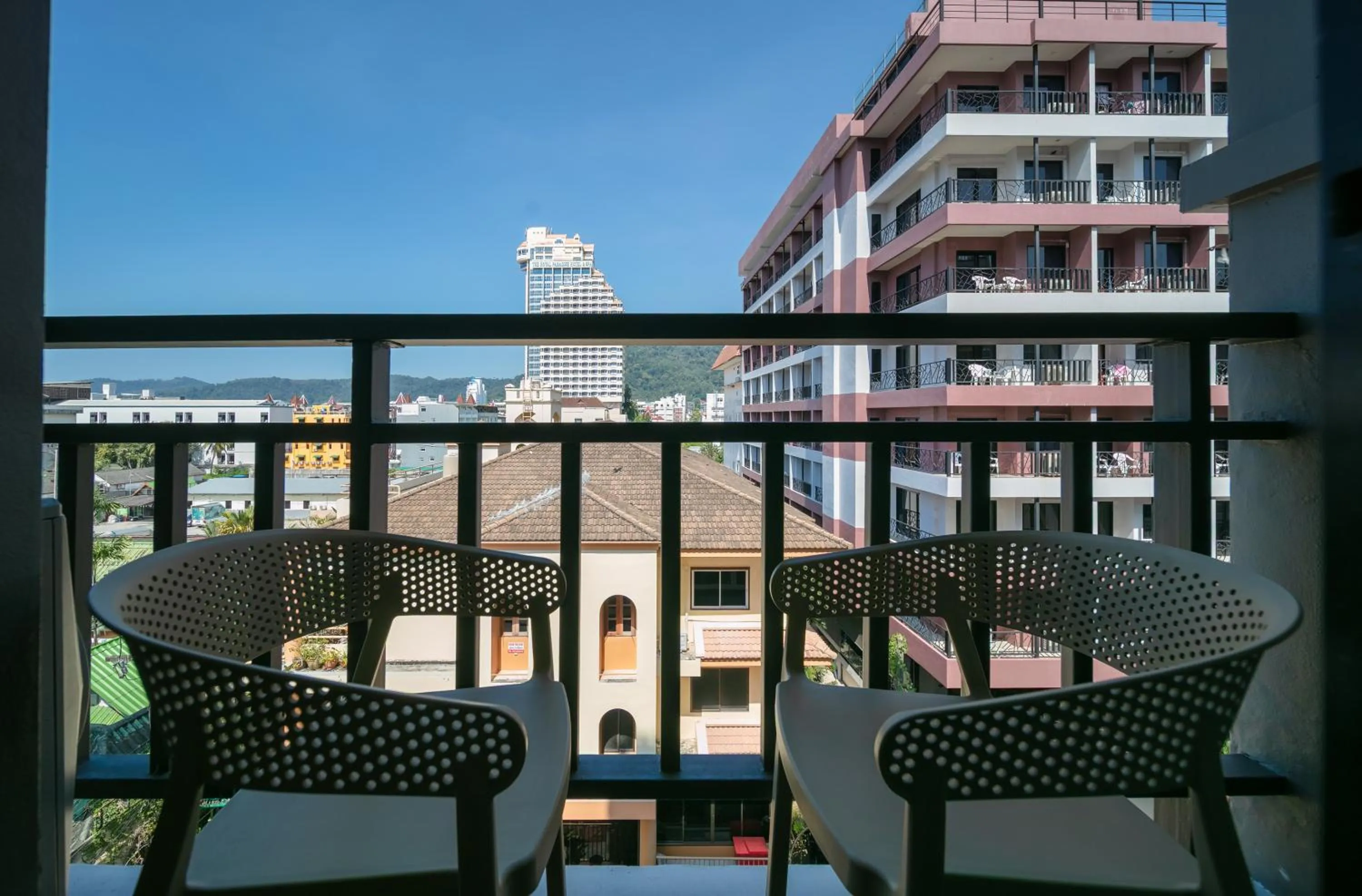 Property building in Gu Hotel Patong