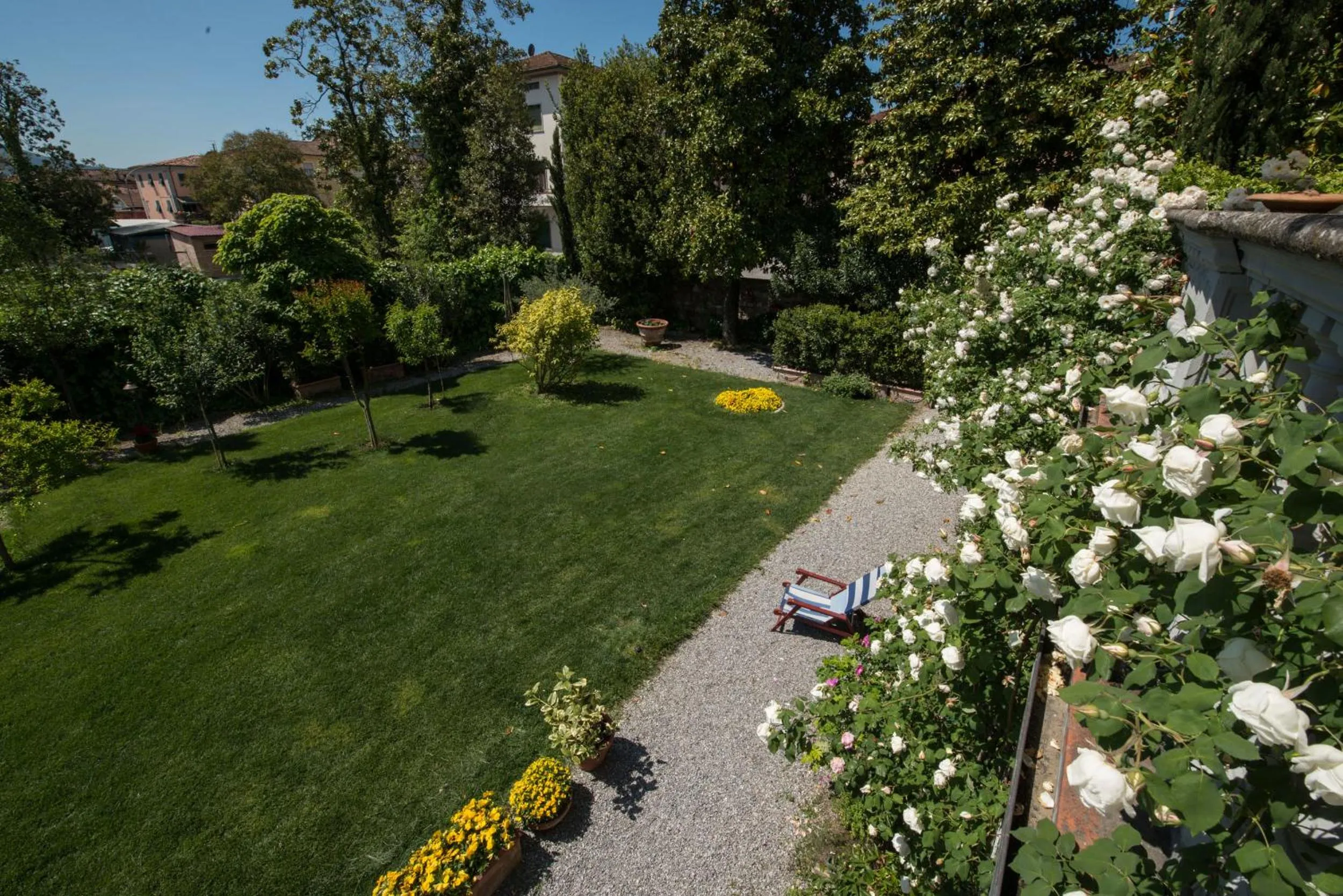 Garden in Al Porto Di Lucca B&B