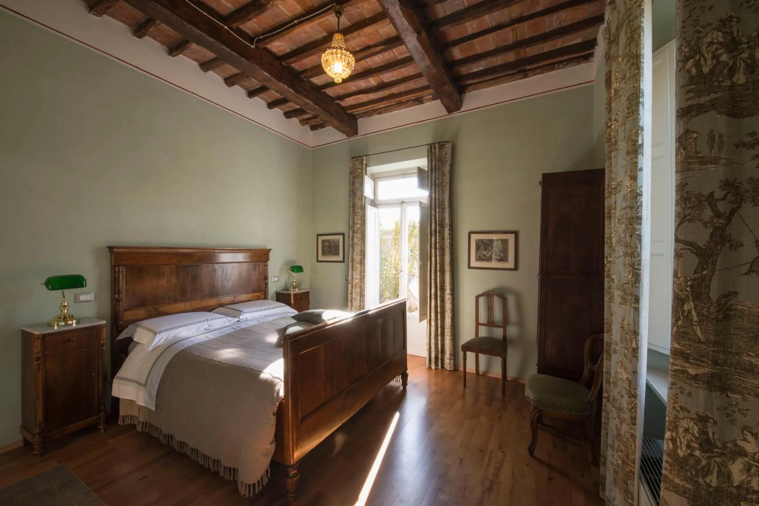 Photo of the whole room, Bed in Al Porto Di Lucca B&B