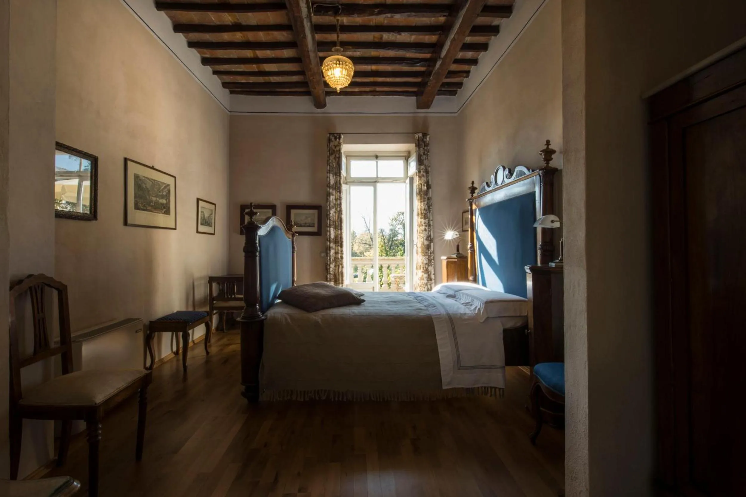 Photo of the whole room, Bed in Al Porto Di Lucca B&B